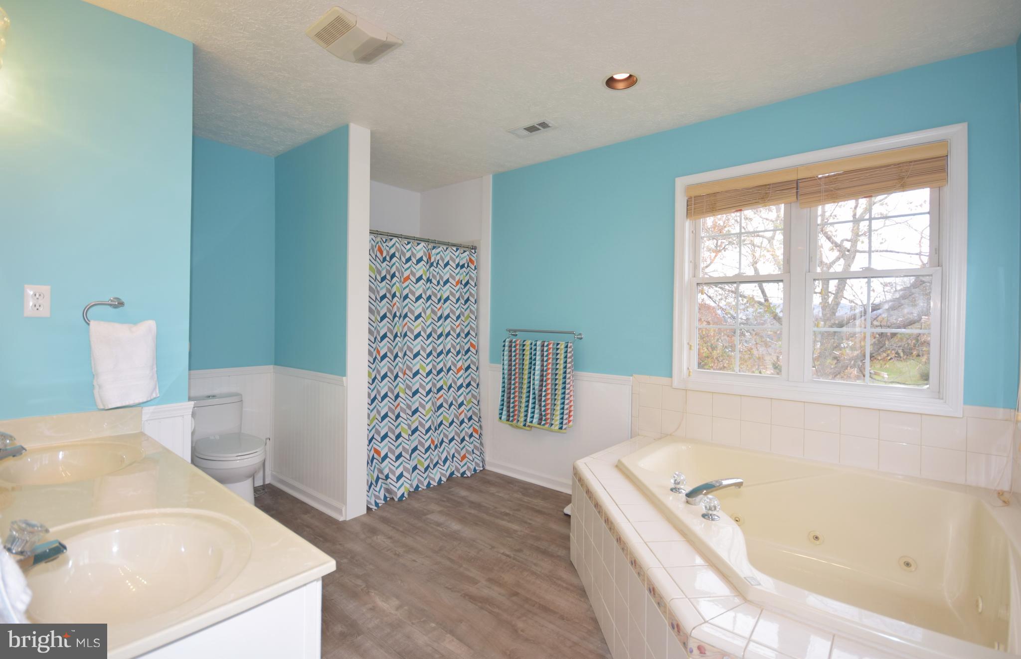 COLONIAL PARK - Residential