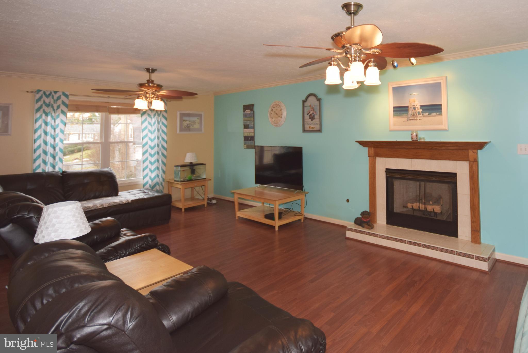 COLONIAL PARK - Residential