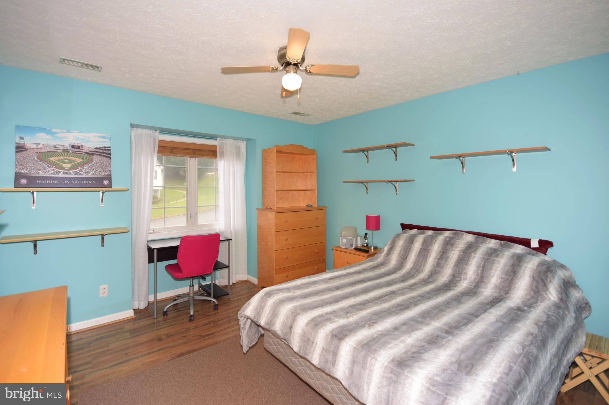 COLONIAL PARK - Residential