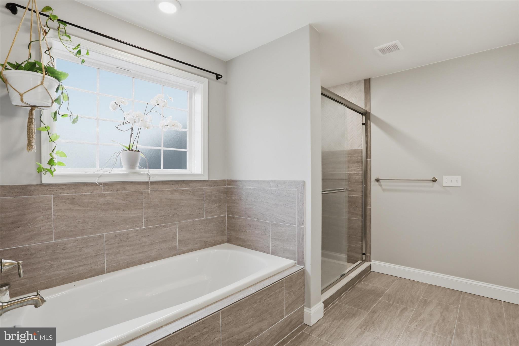 HERITAGE ESTATES - Residential