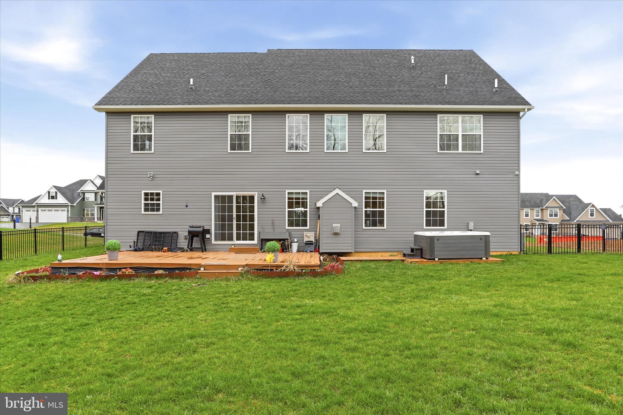 HERITAGE ESTATES - Residential