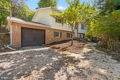 241 THRUSH LANE HARPERS FERRY WV 25425