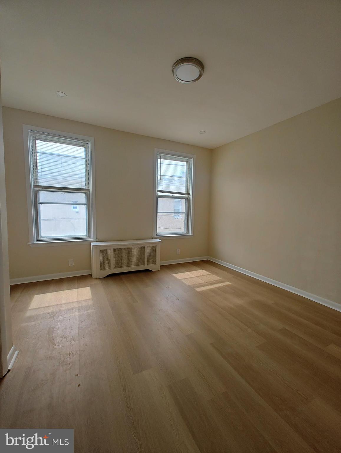 PORT RICHMOND - Residential