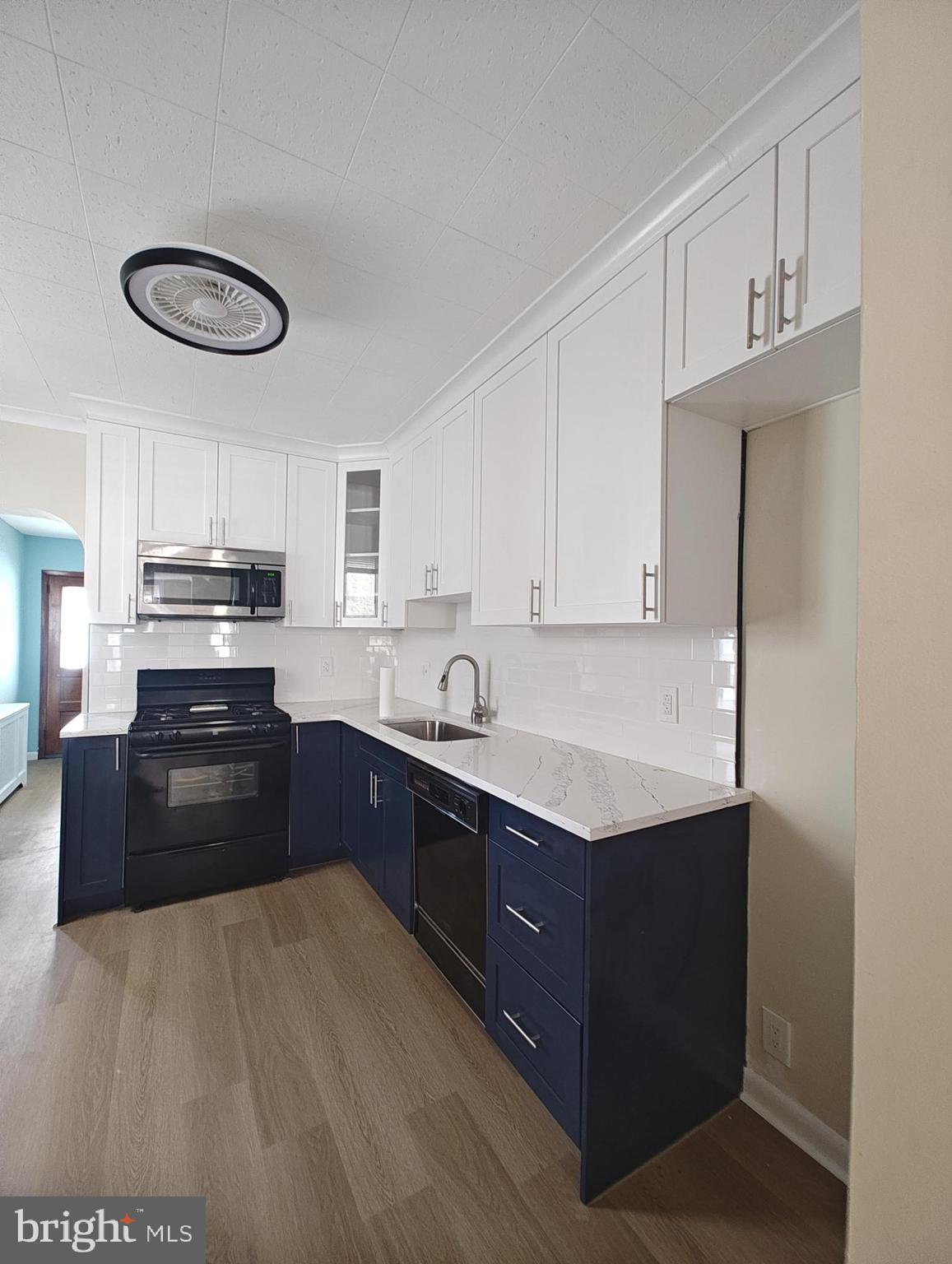 PORT RICHMOND - Residential