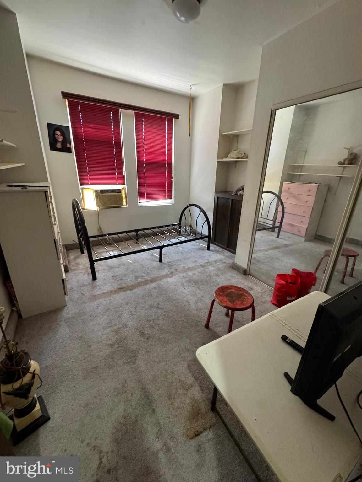 PHILADELPHIA (SOUTHWEST) - Residential