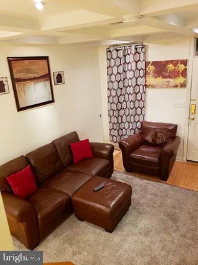 HOLLINS MARKET - Residential