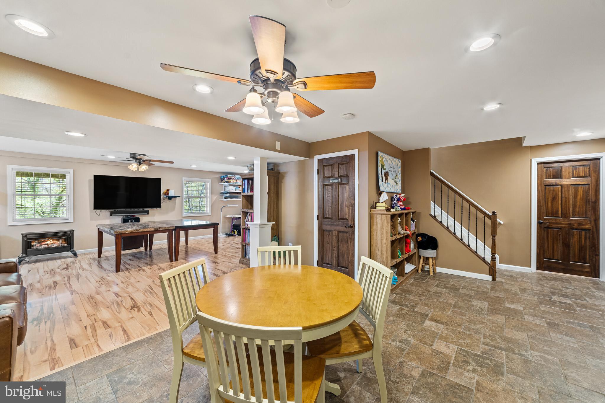 GAP VIEW VILLAGE - Residential