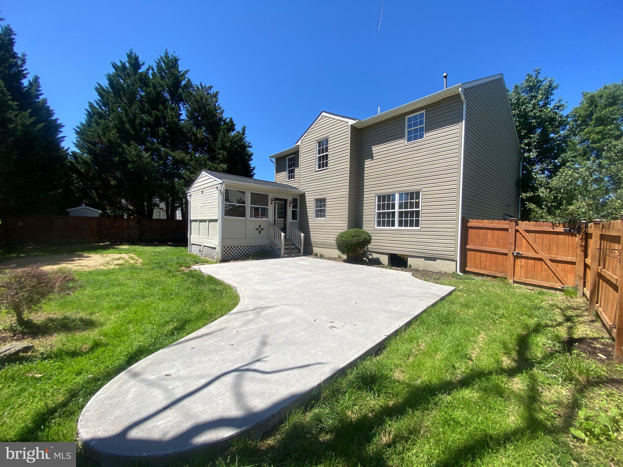 ALBIN VILLAGE - Residential