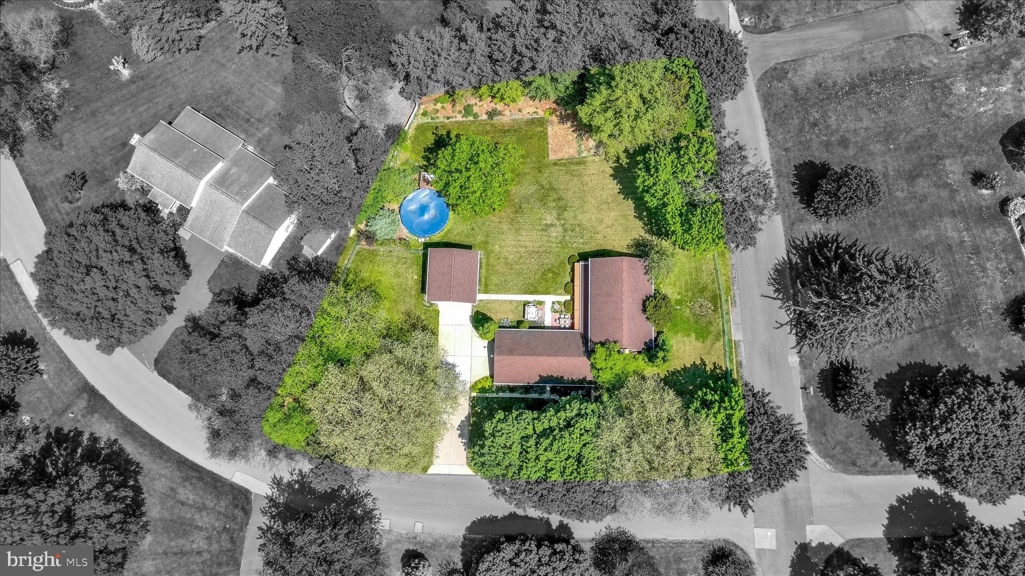 10 FIELD STONE DRIVE