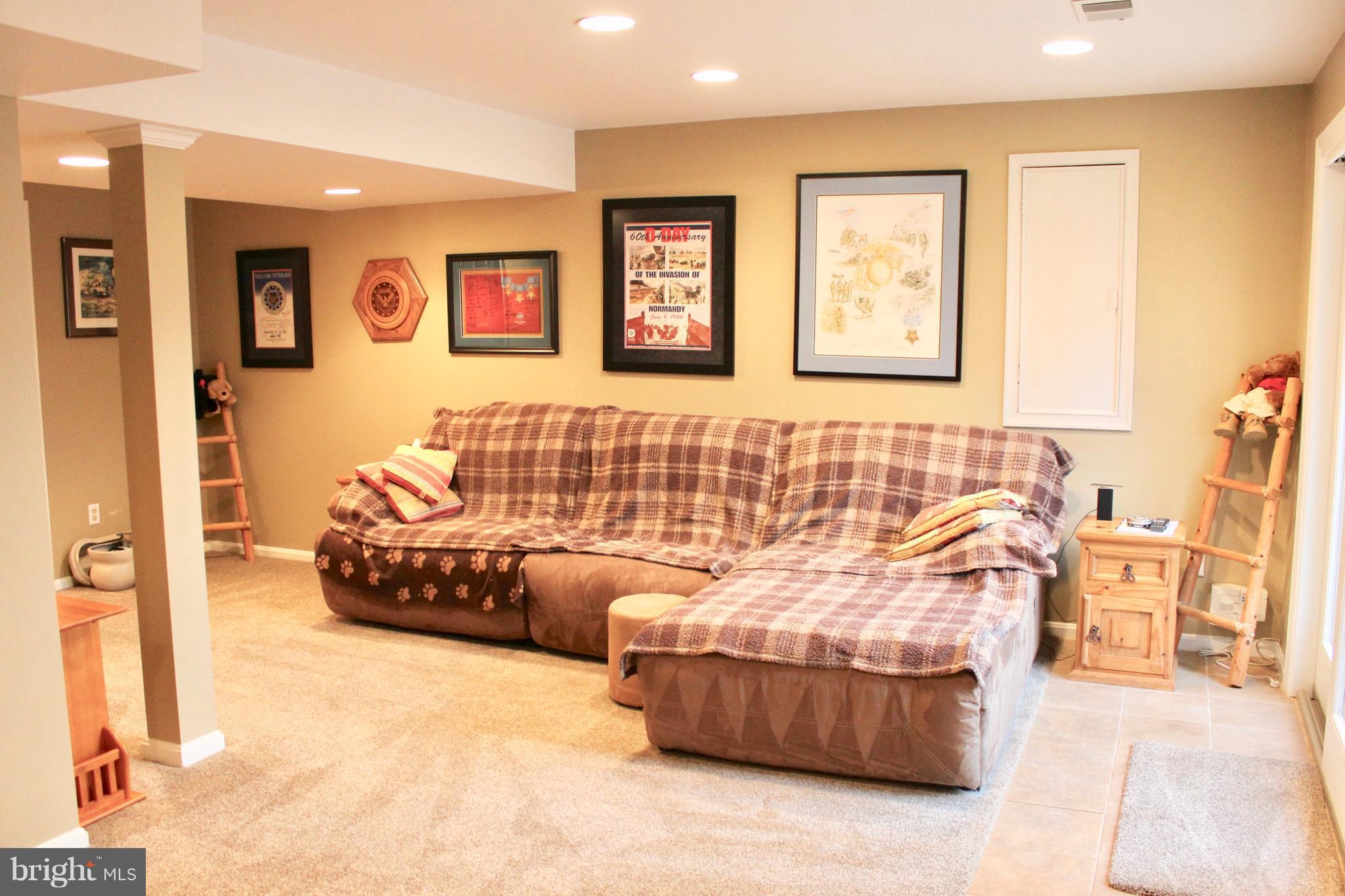 KINGS LANDING - Residential Lease