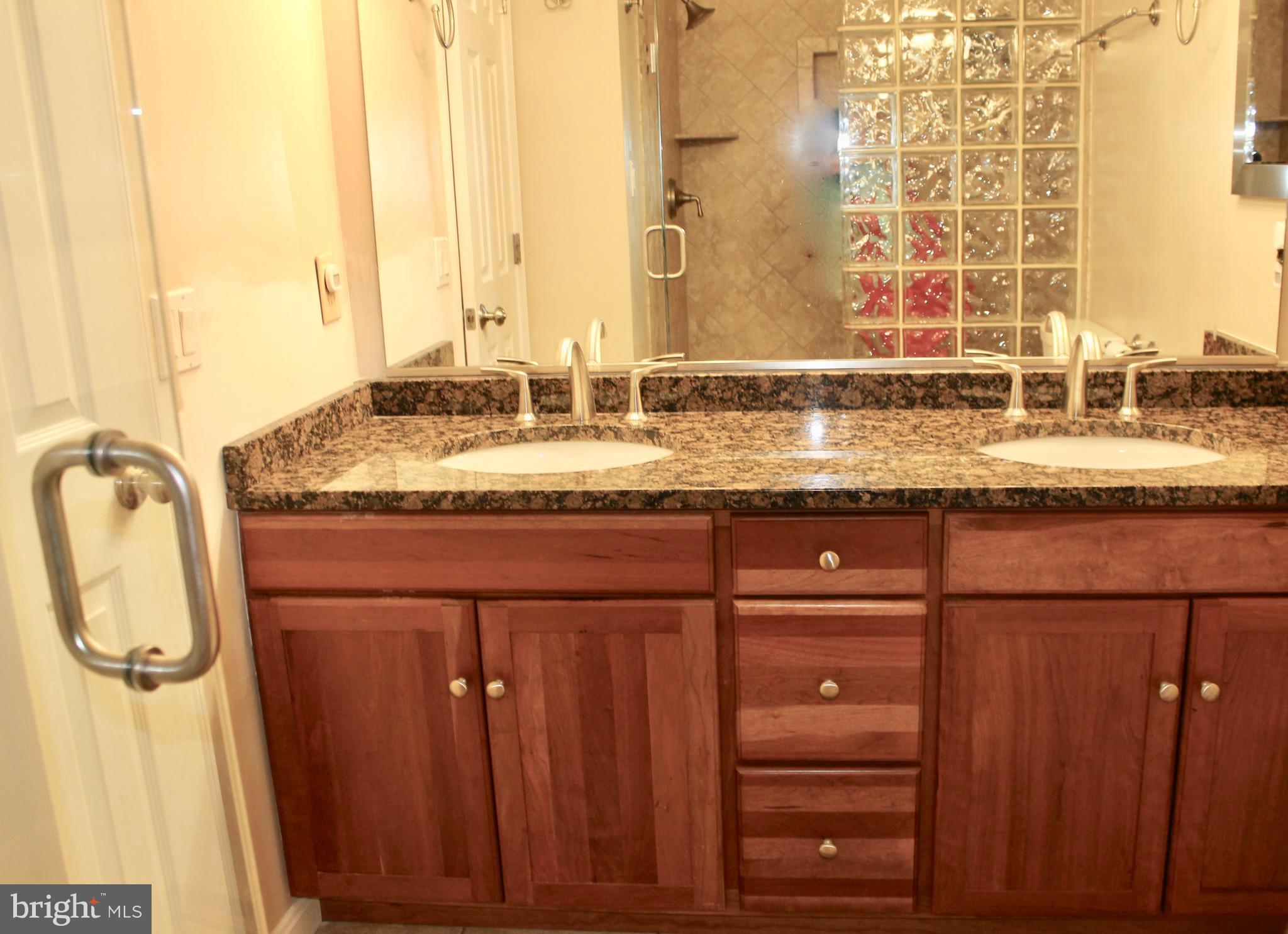 KINGS LANDING - Residential Lease