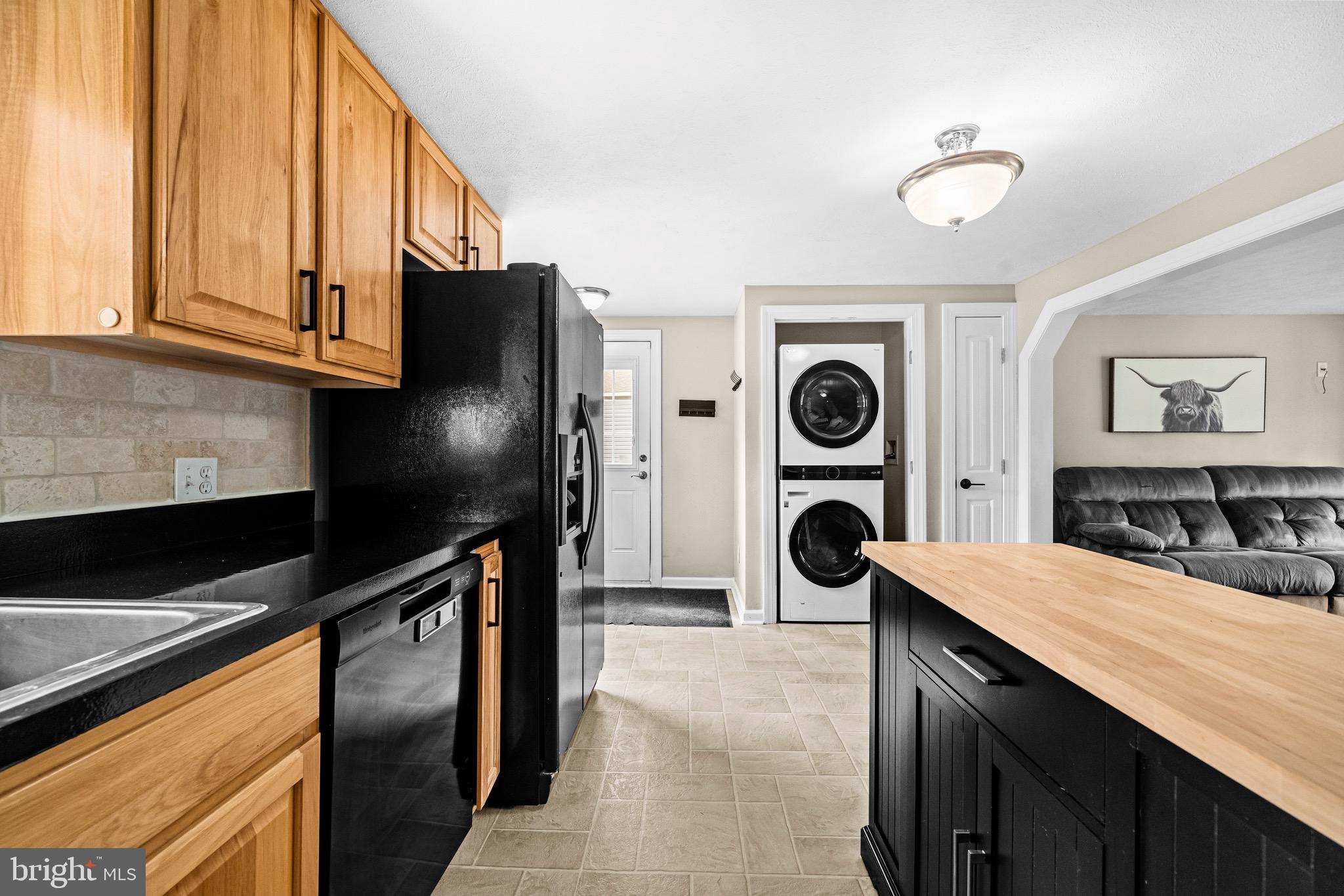 ROUND HILL - Residential