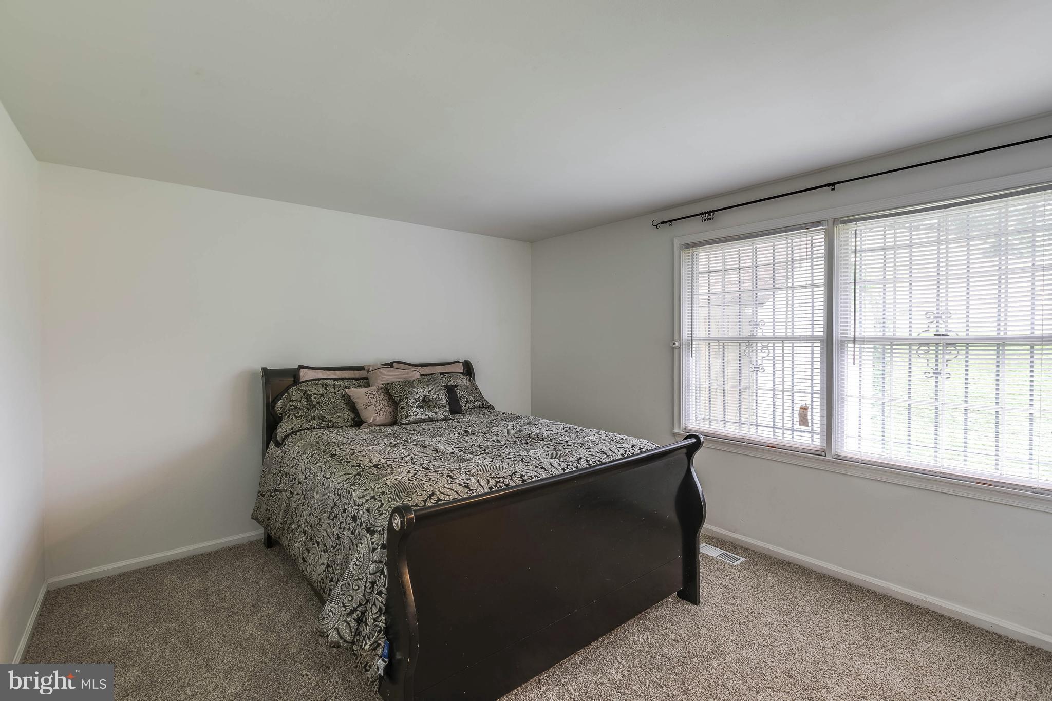 CLEARVIEW MANOR - Residential