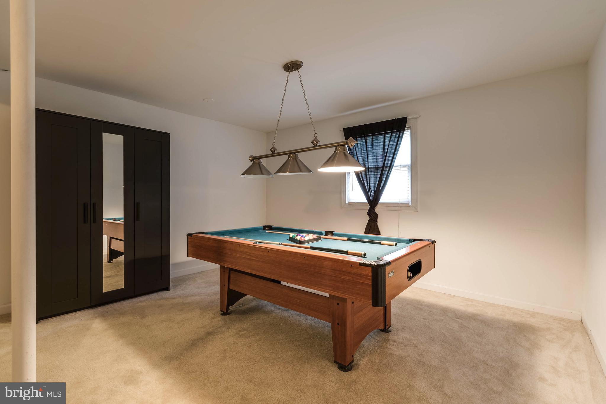 CLEARVIEW MANOR - Residential