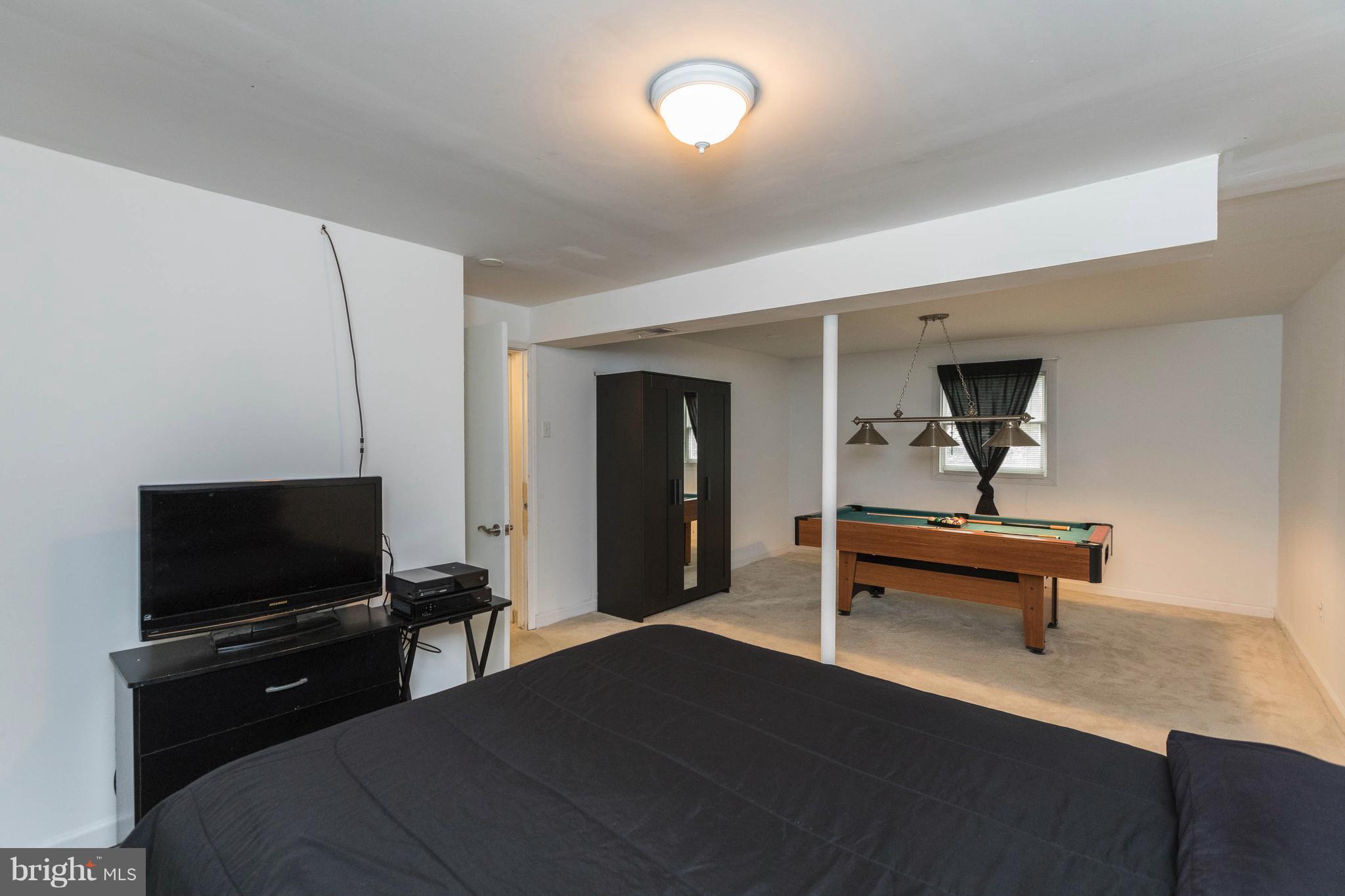 CLEARVIEW MANOR - Residential