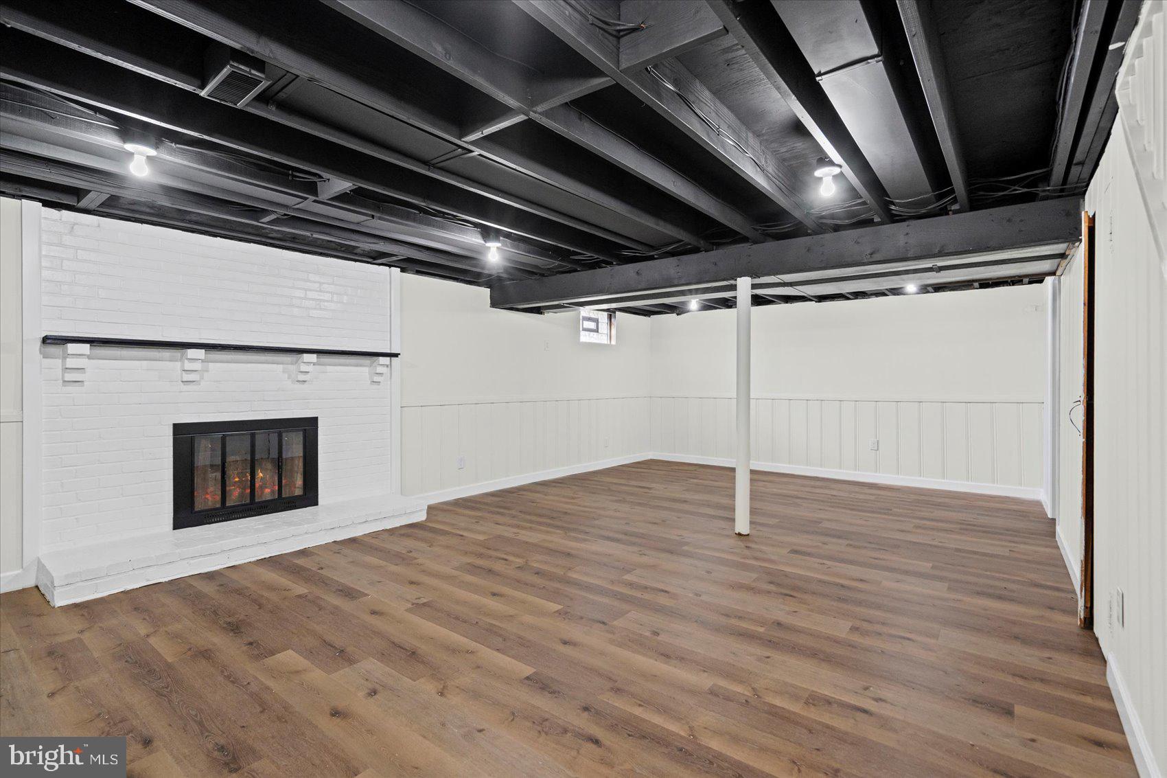 GOSHEN - Residential