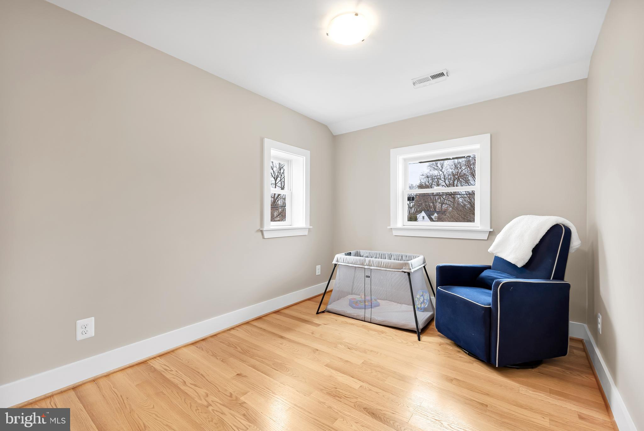 OVER LEE KNOLLS - Residential