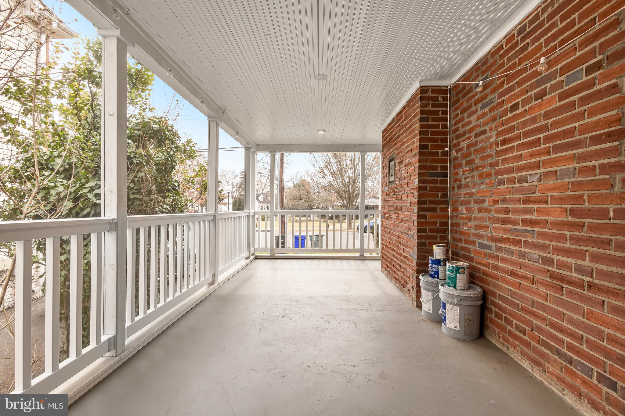 OVER LEE KNOLLS - Residential