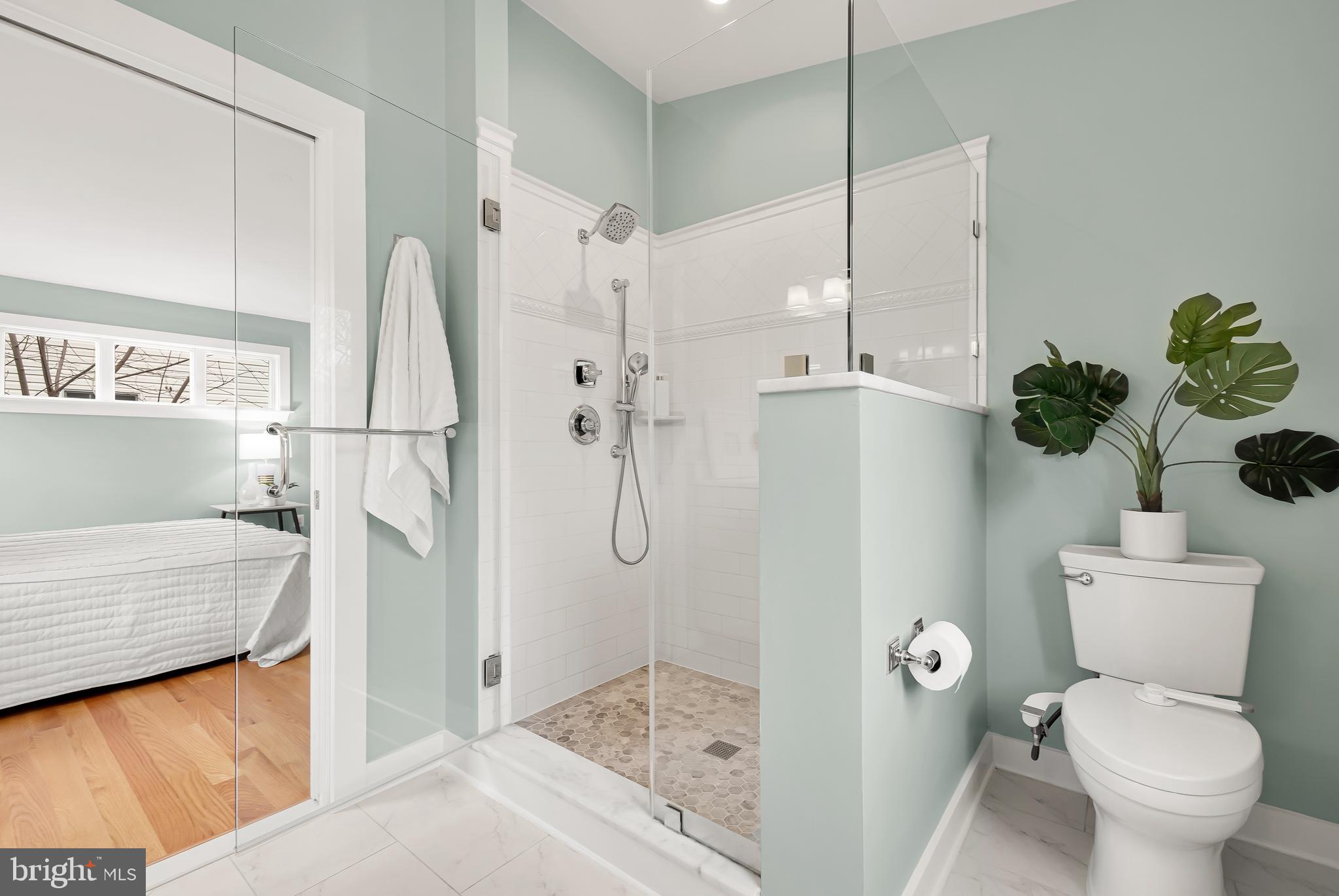 OVER LEE KNOLLS - Residential