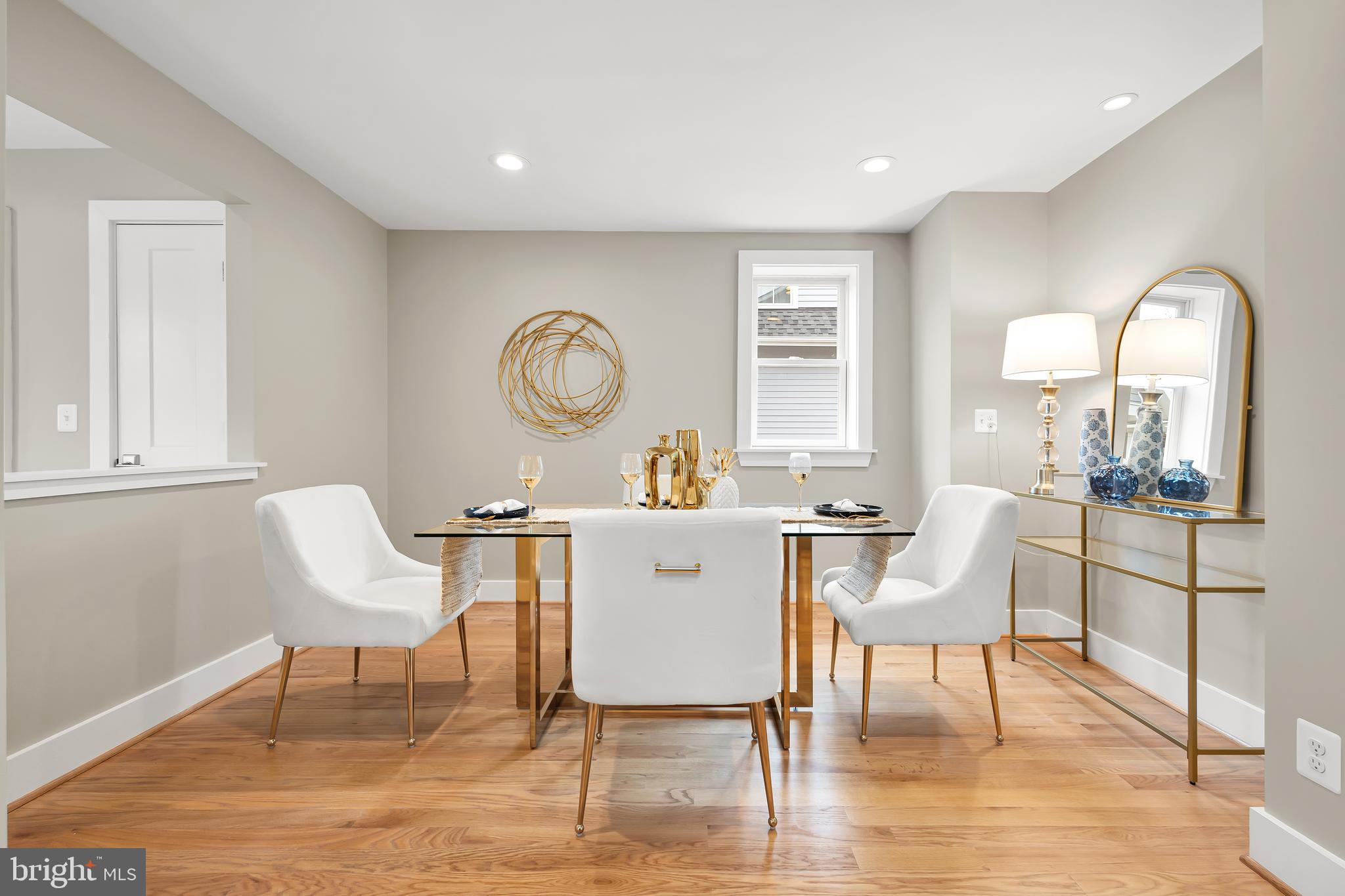 OVER LEE KNOLLS - Residential