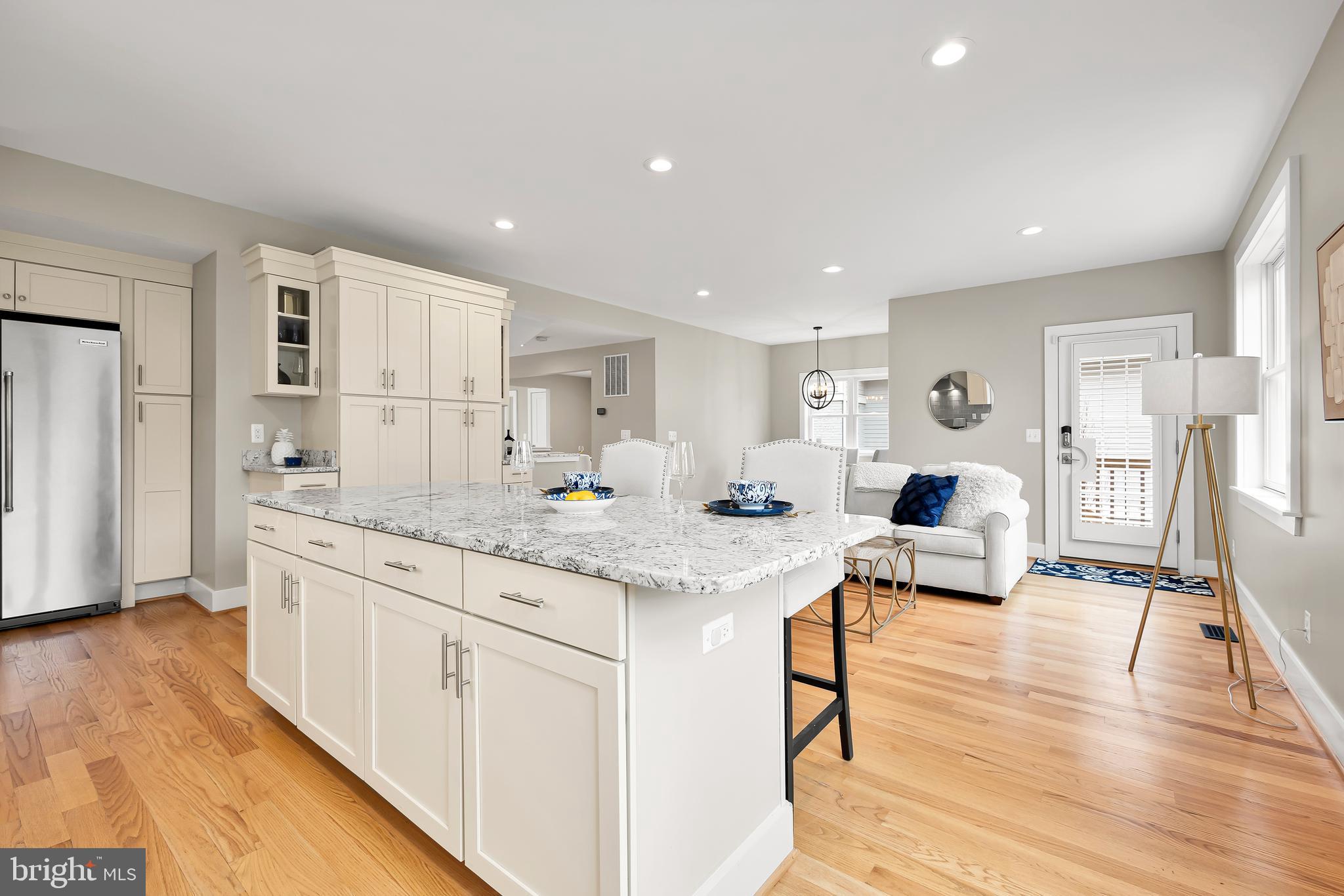 OVER LEE KNOLLS - Residential