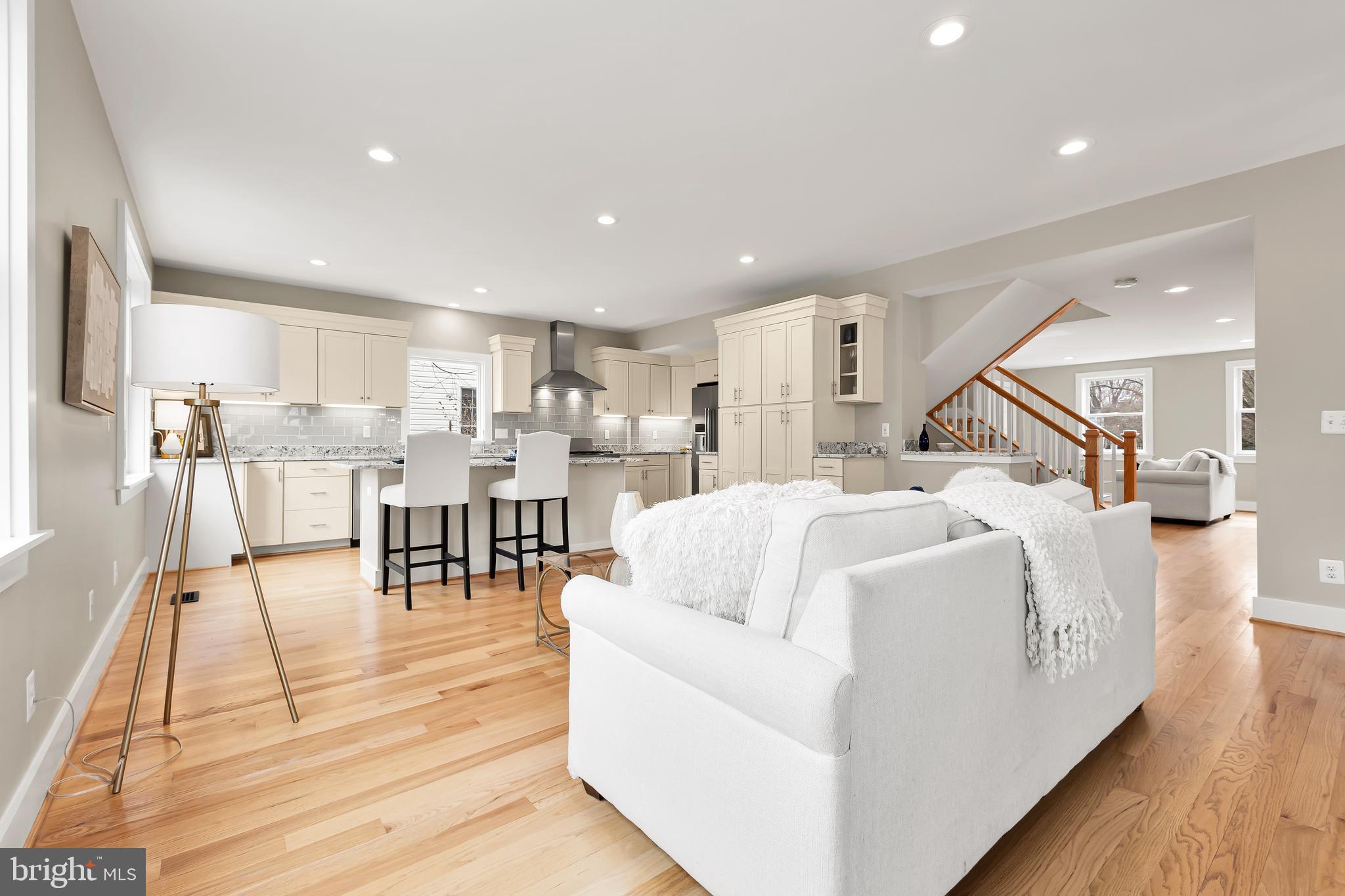 OVER LEE KNOLLS - Residential