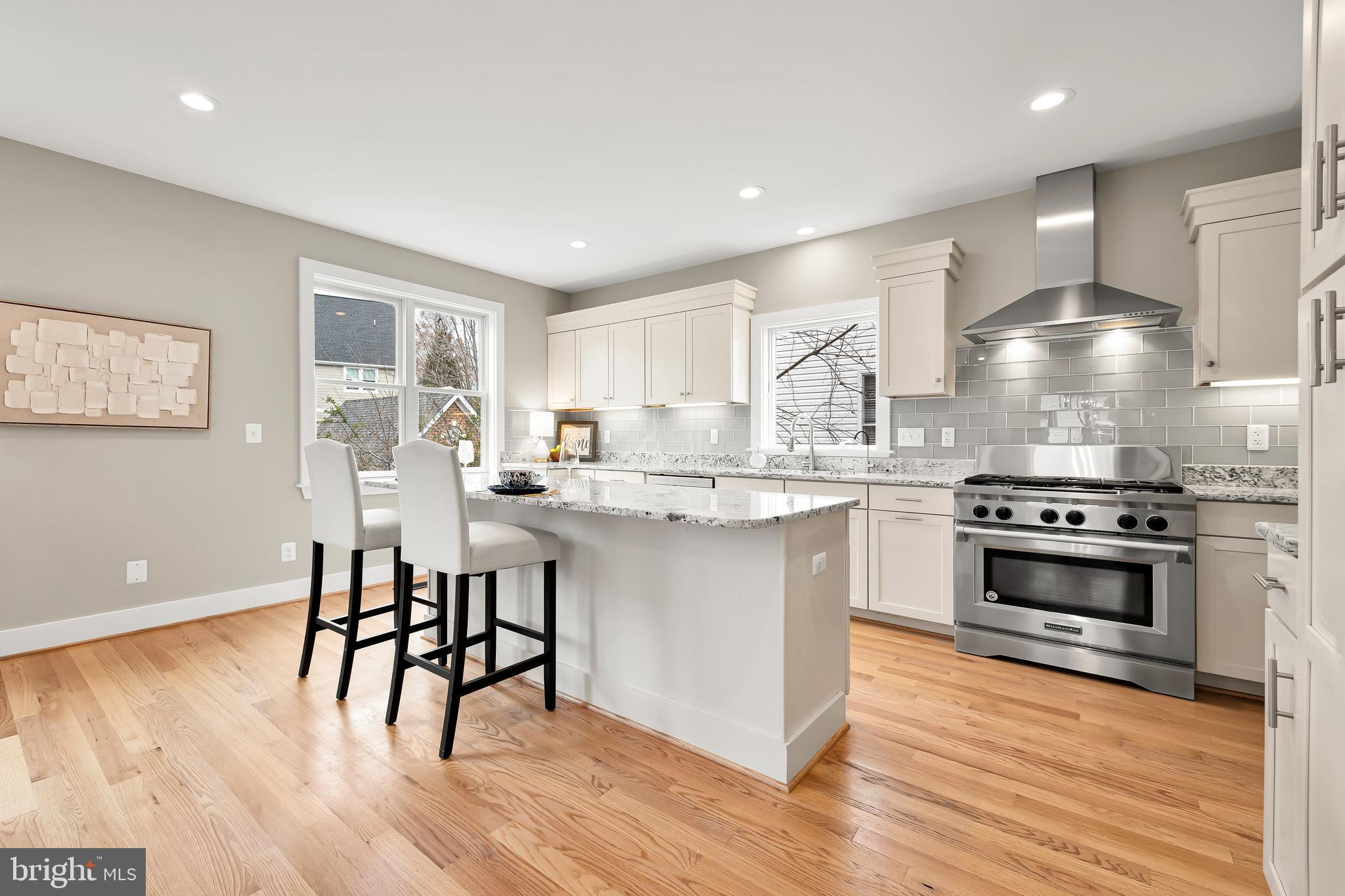 OVER LEE KNOLLS - Residential