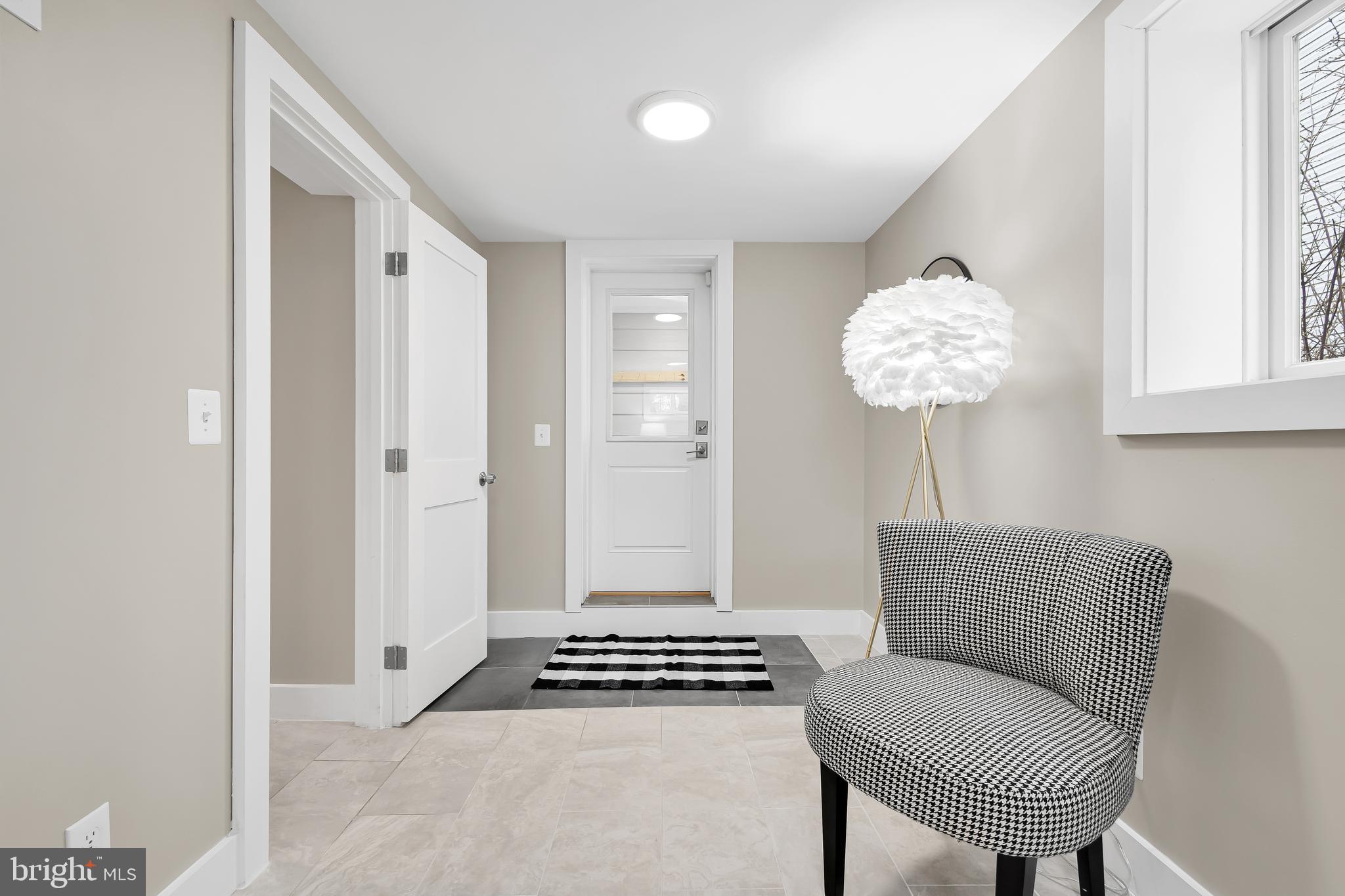 OVER LEE KNOLLS - Residential