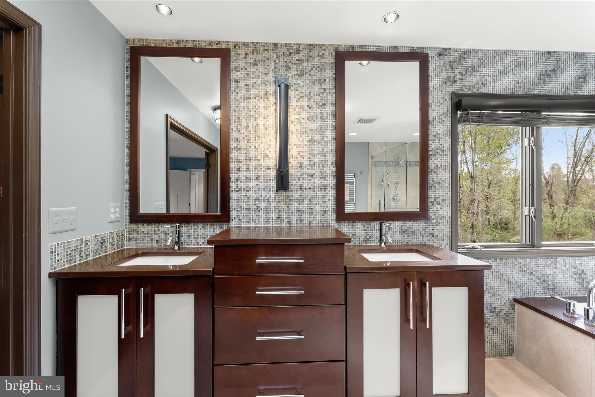 THE HERITAGE - Residential