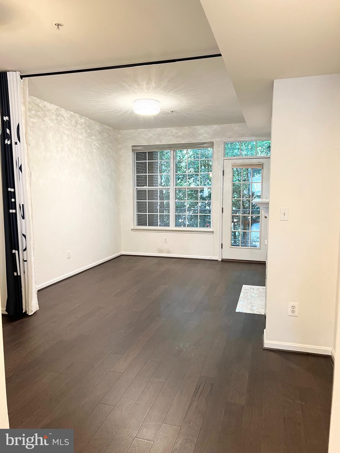 WESTBRIAR PLAZA - Residential Lease