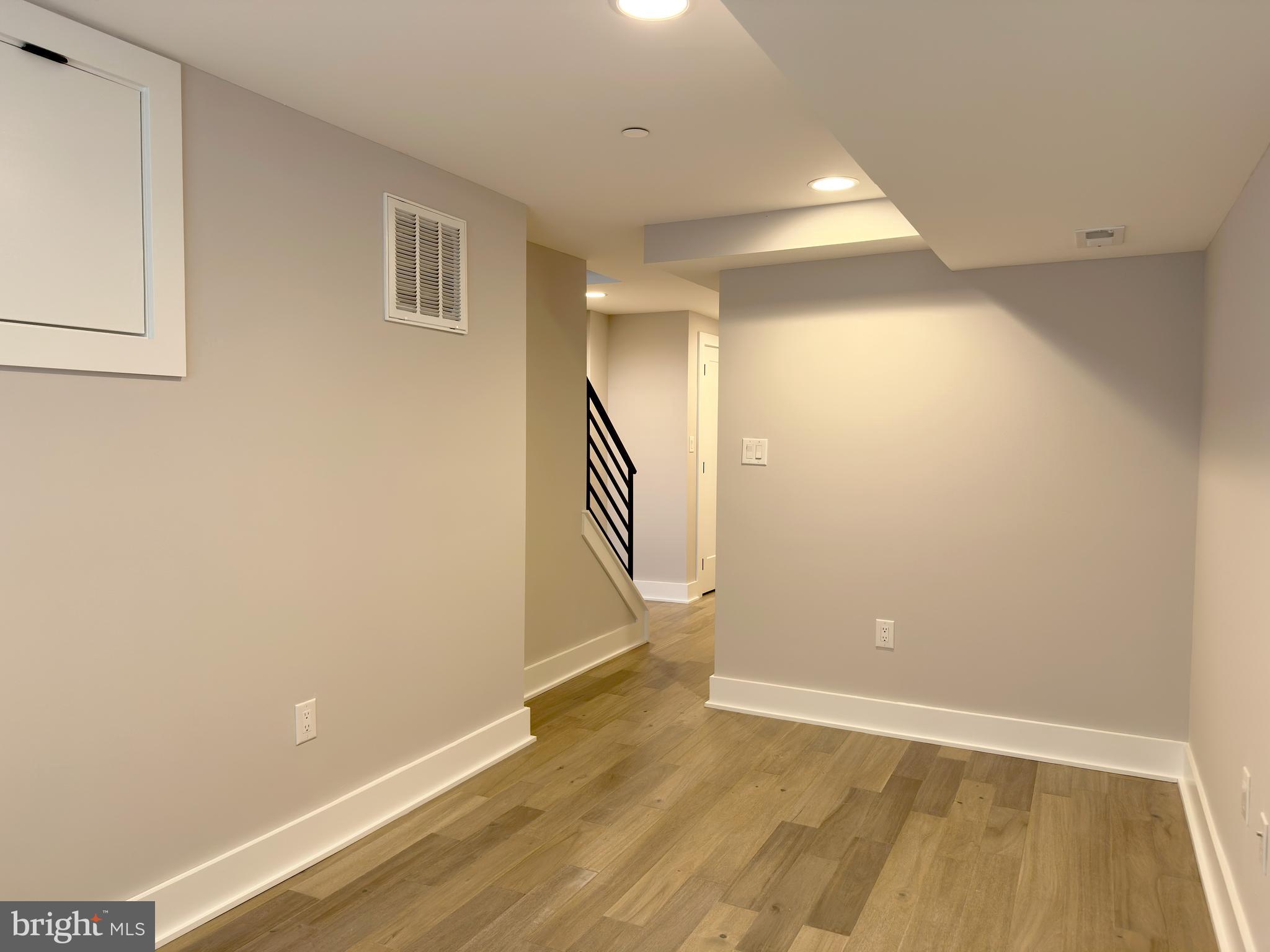 PASSYUNK SQUARE - Residential