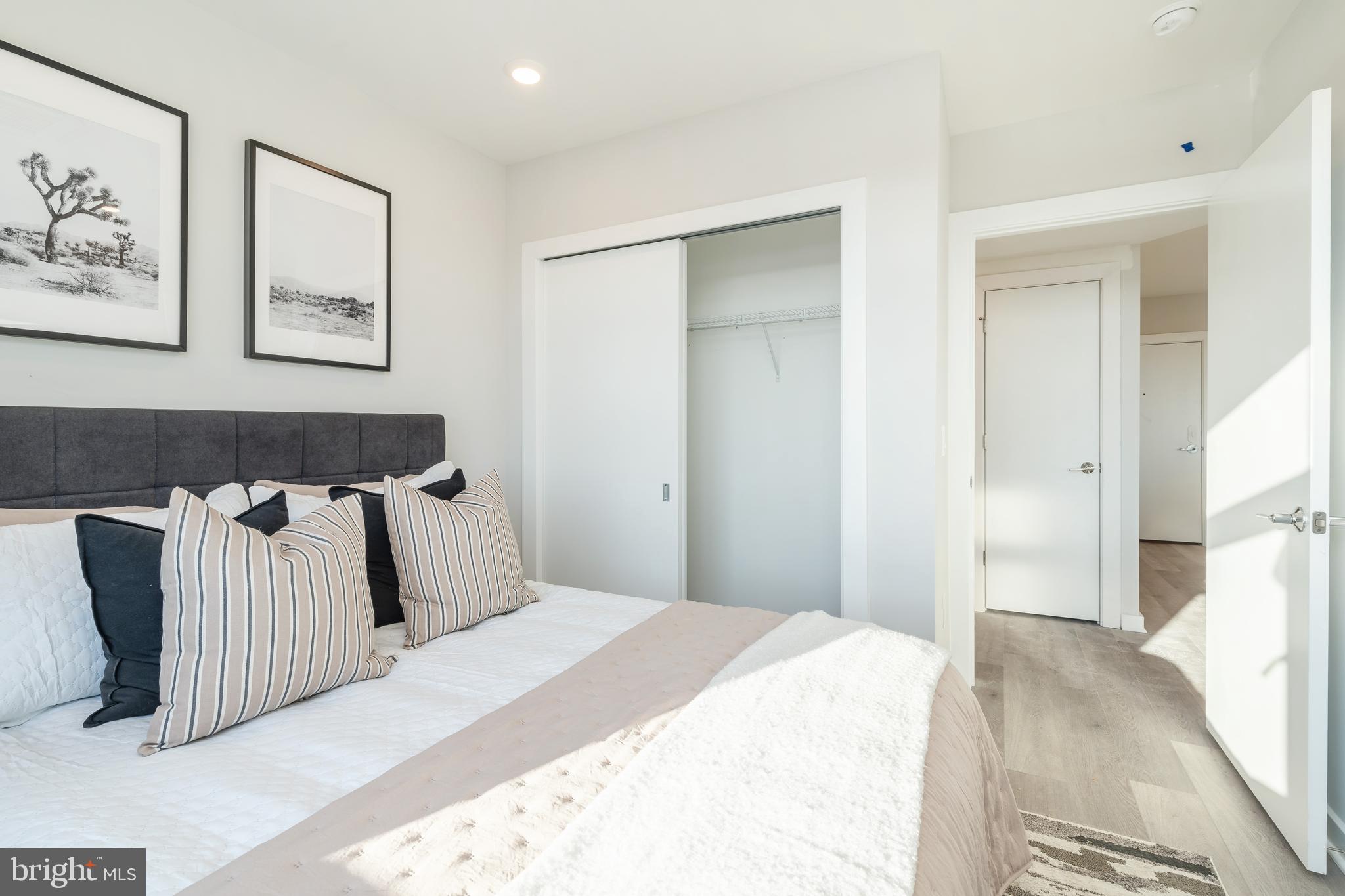 EAST FALLS - Residential Lease