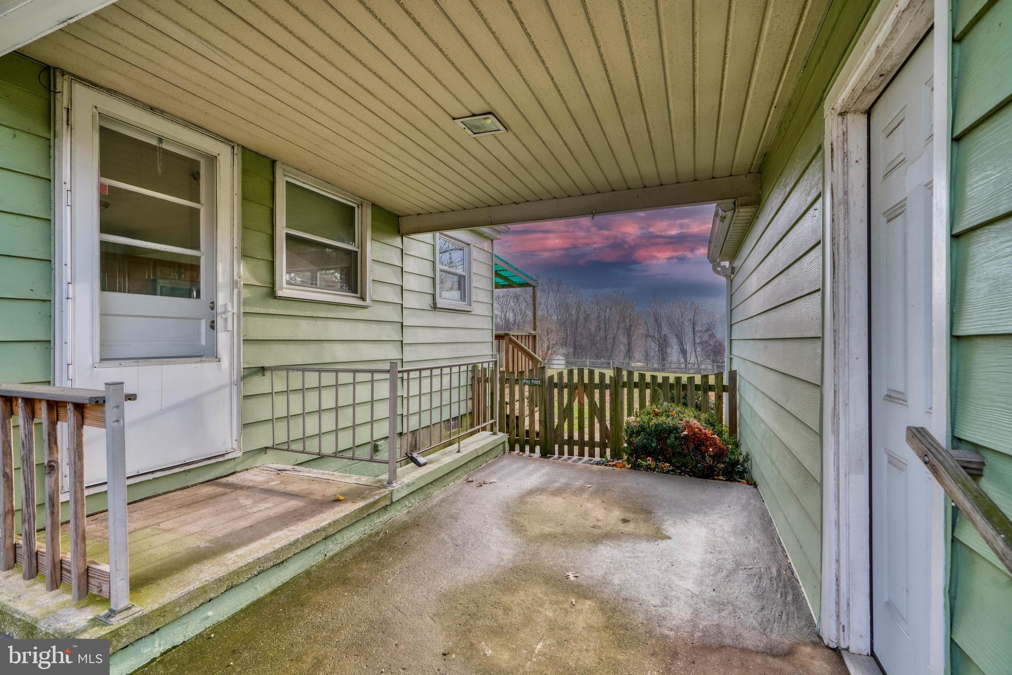 JACKSONVILLE - Residential Lease