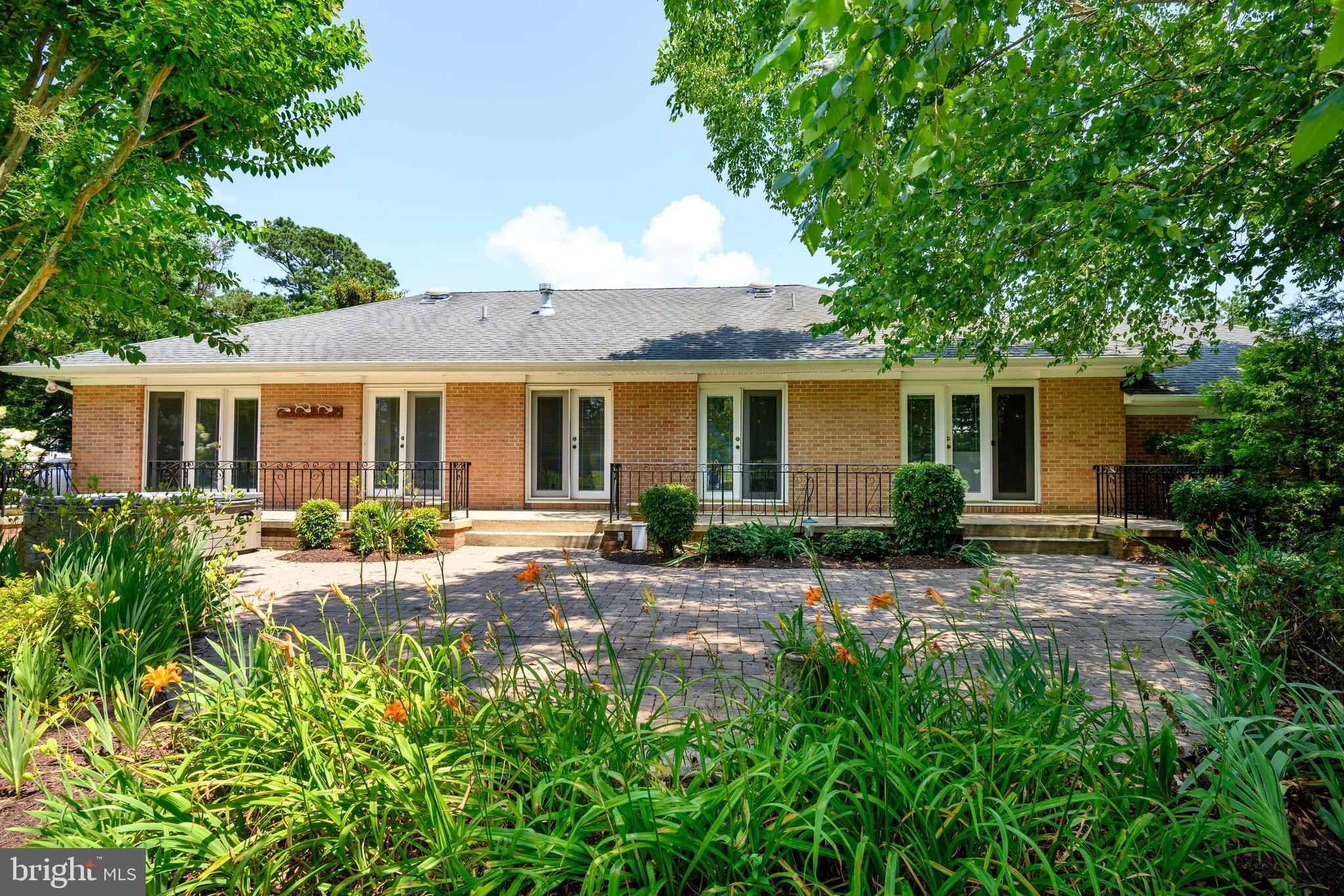6524 OXFORD ROAD