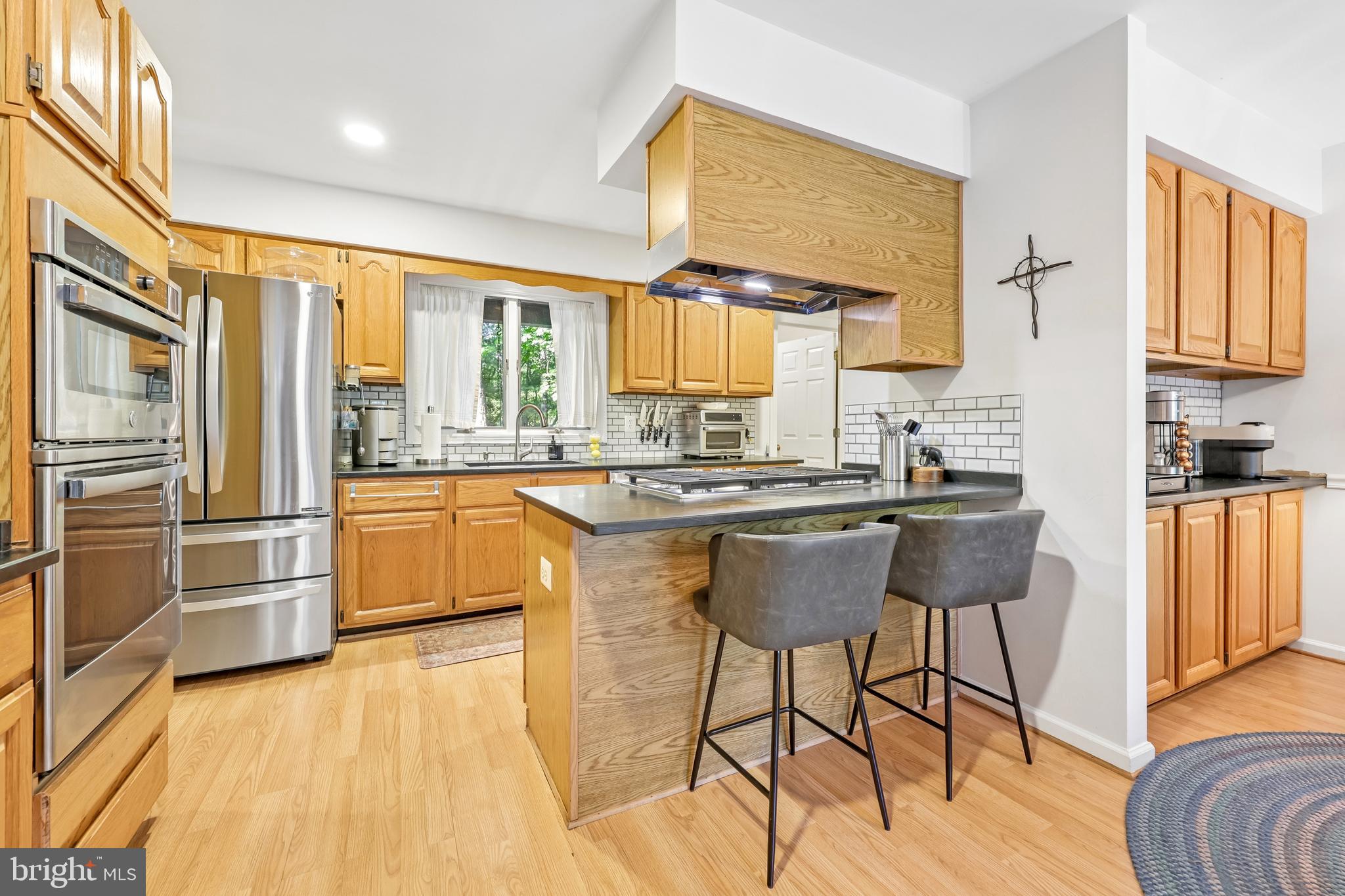 WOODLYNN MANOR - Residential