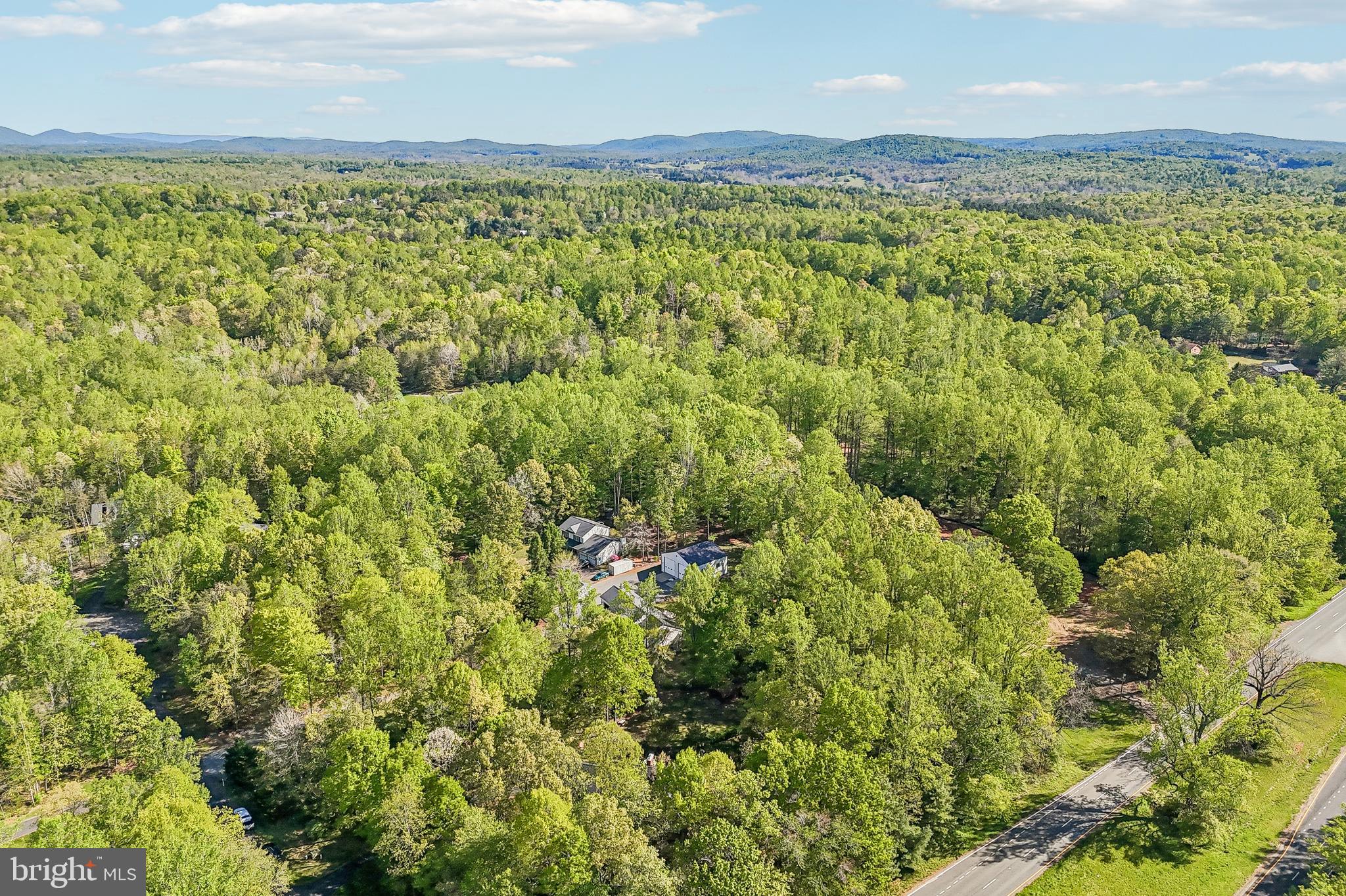 WOODLYNN MANOR - Residential