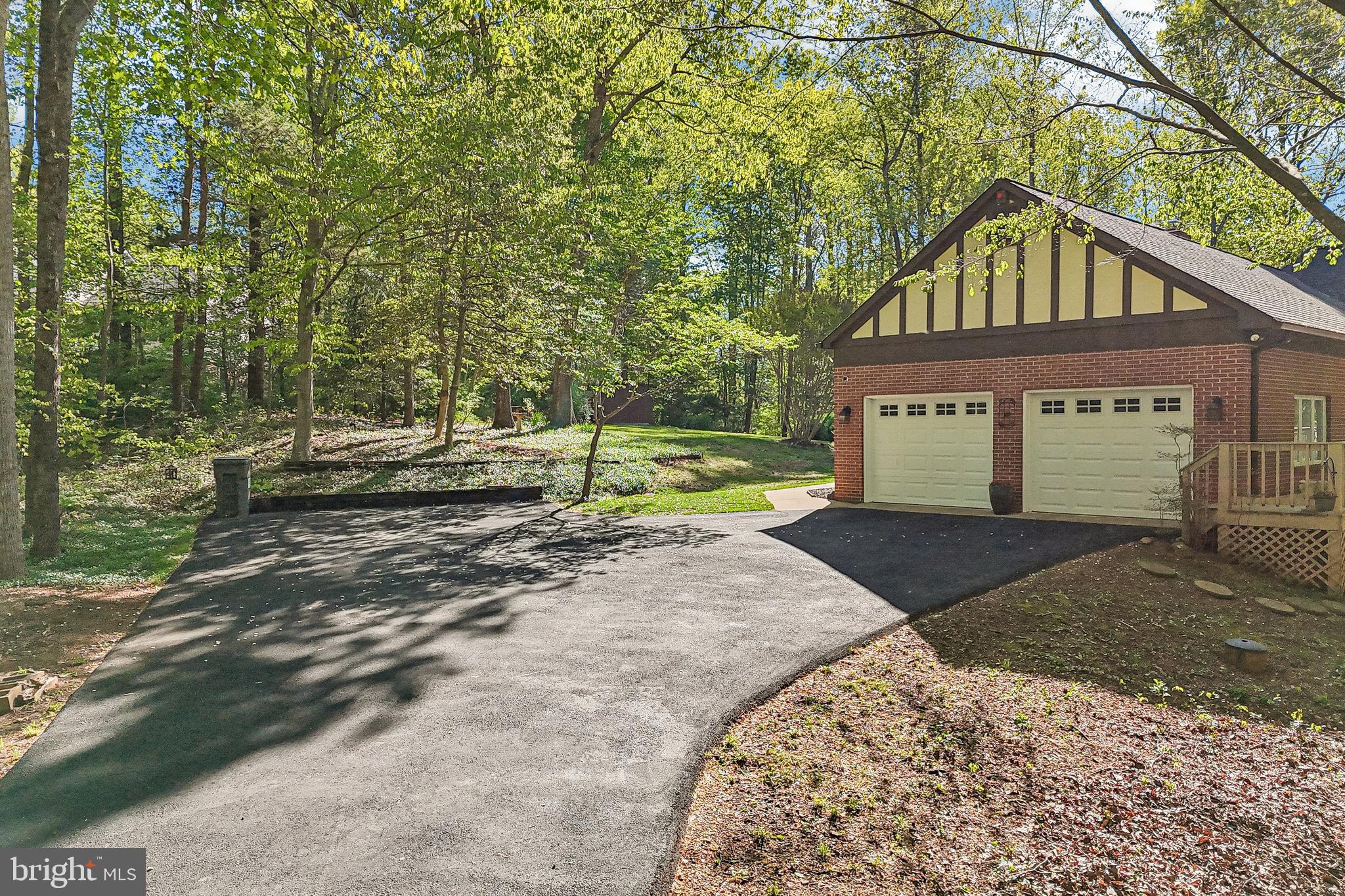 WOODLYNN MANOR - Residential