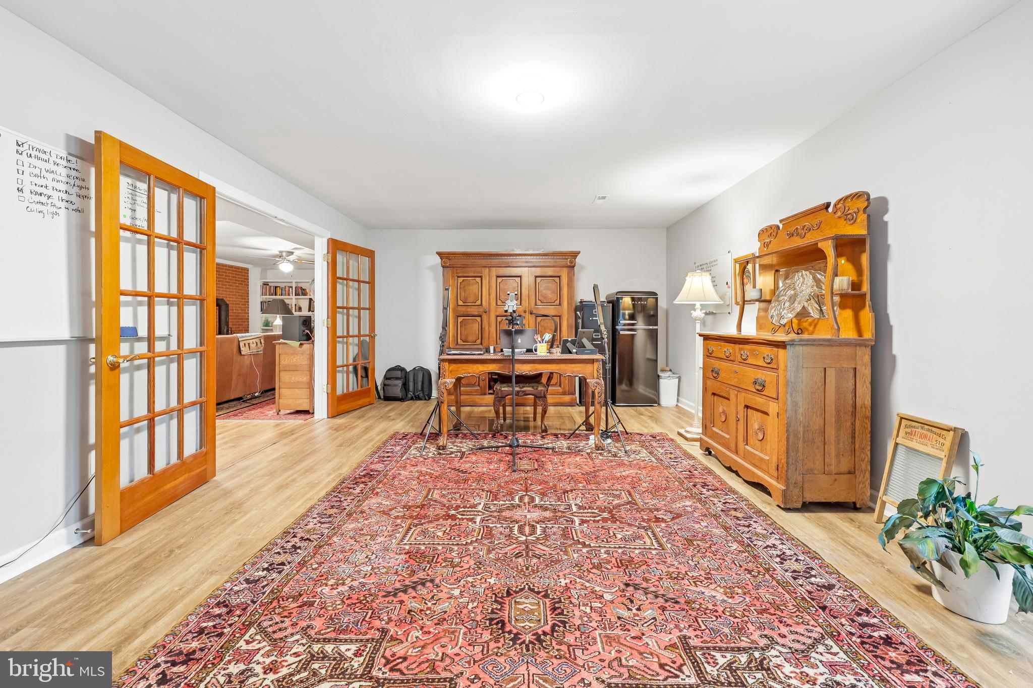 WOODLYNN MANOR - Residential