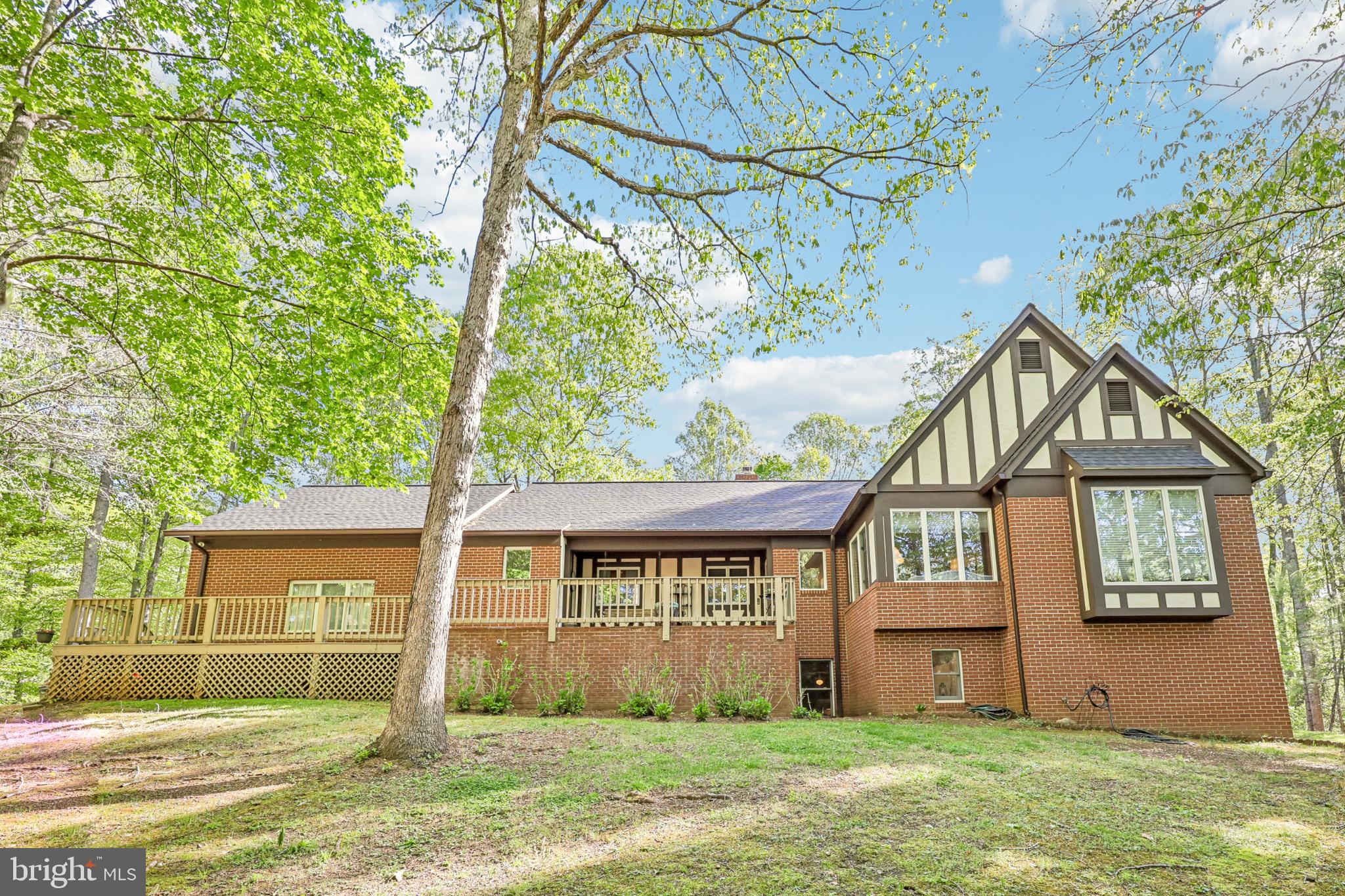 WOODLYNN MANOR - Residential