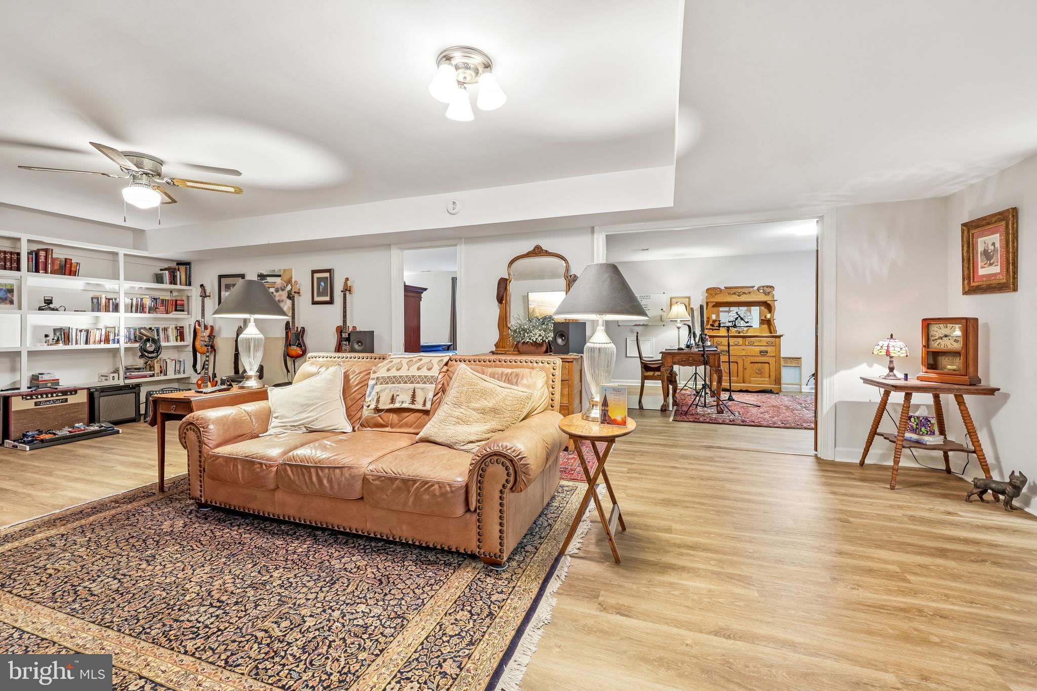 WOODLYNN MANOR - Residential