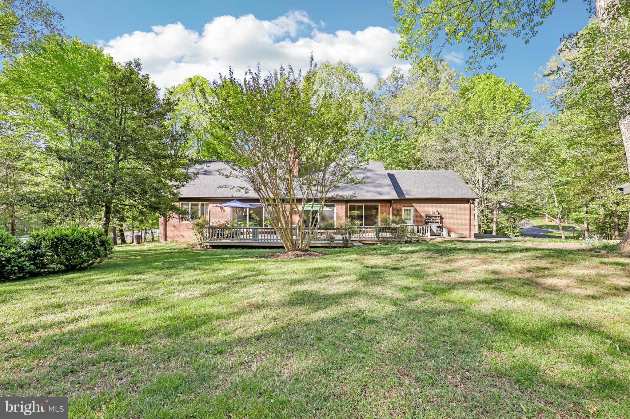 WOODLYNN MANOR - Residential
