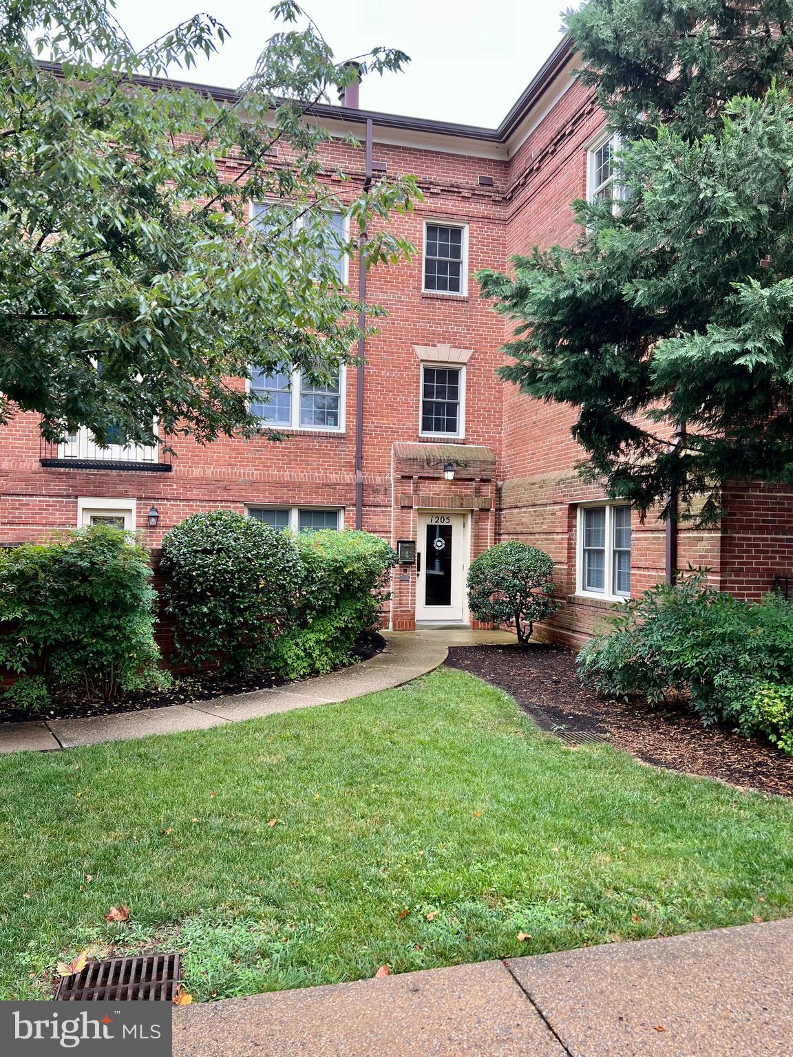 CANAL PLACE - Residential Lease