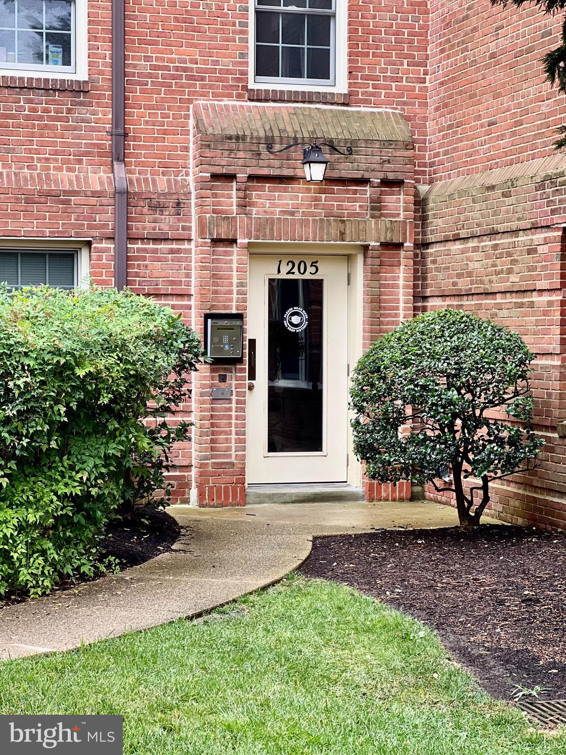 CANAL PLACE - Residential Lease