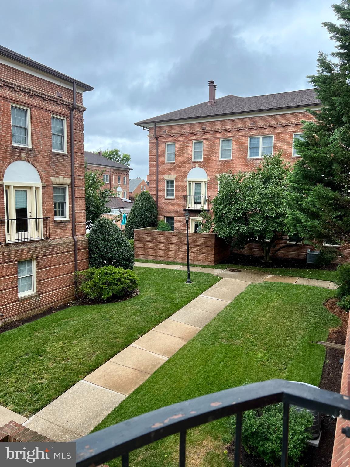 CANAL PLACE - Residential Lease