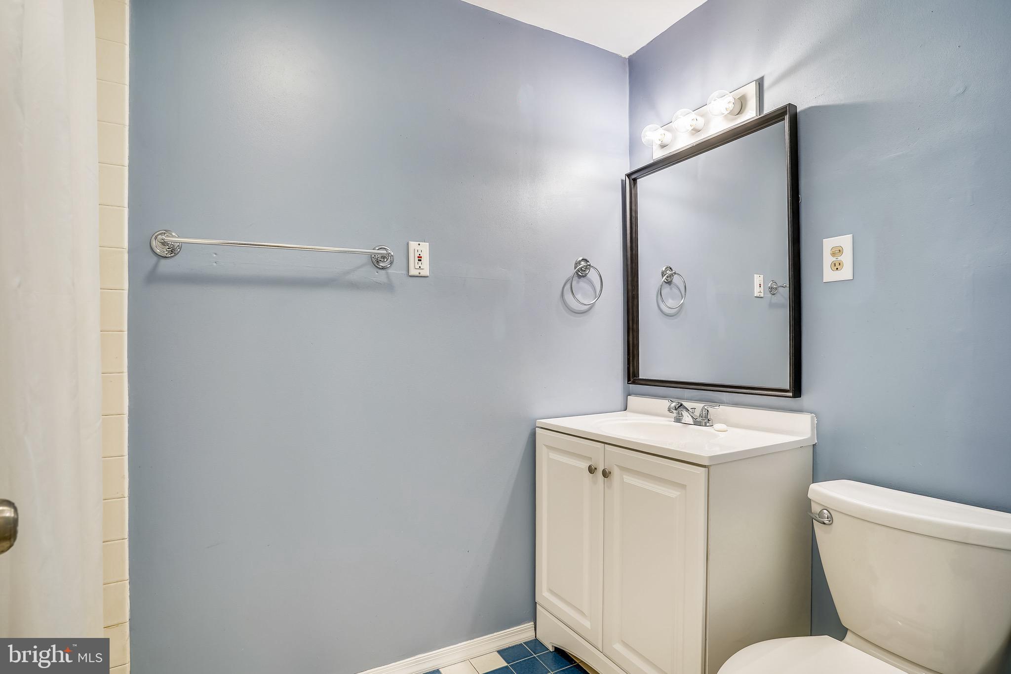 WASHINGTON SQUARE - Residential