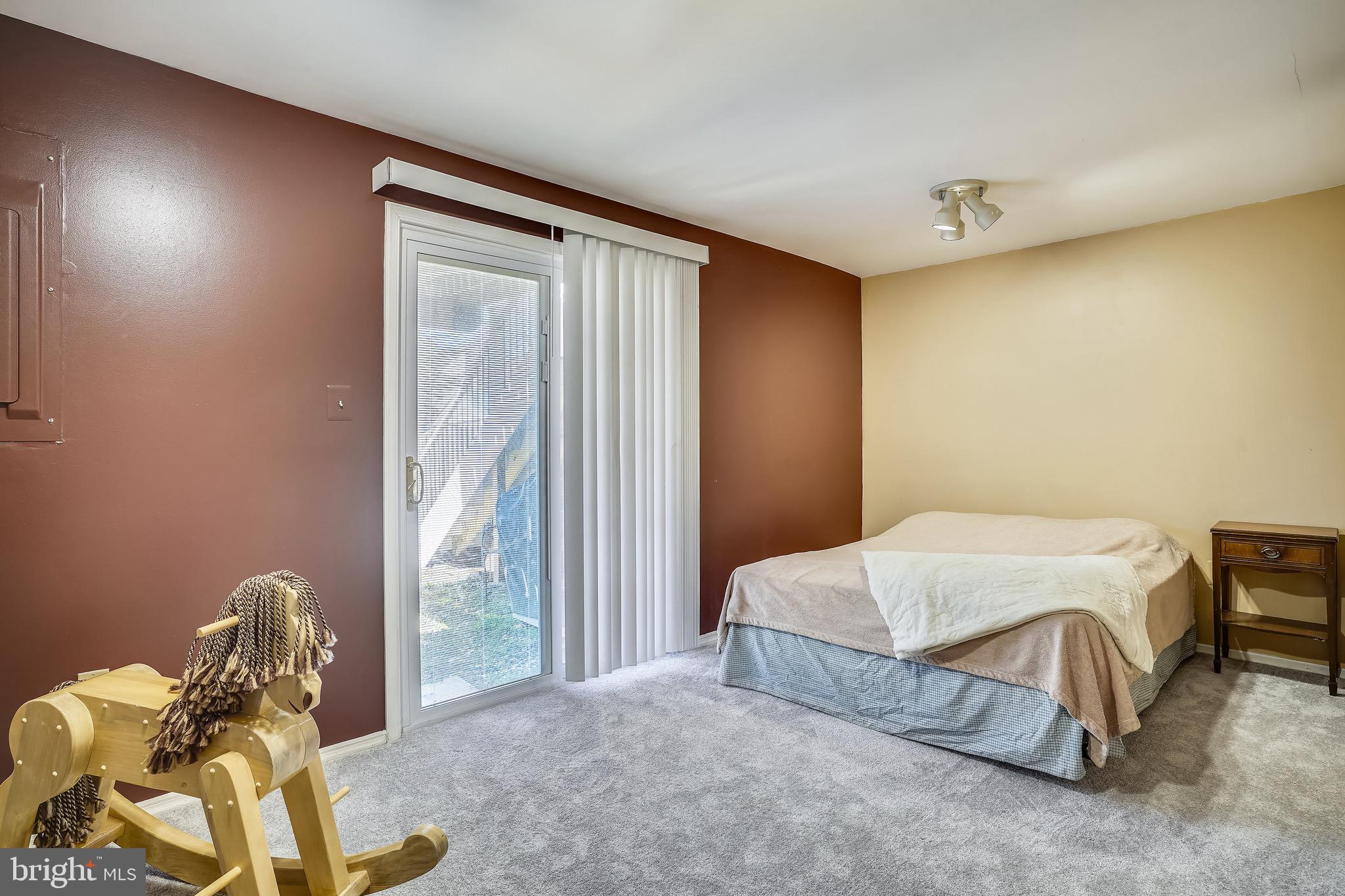 WASHINGTON SQUARE - Residential