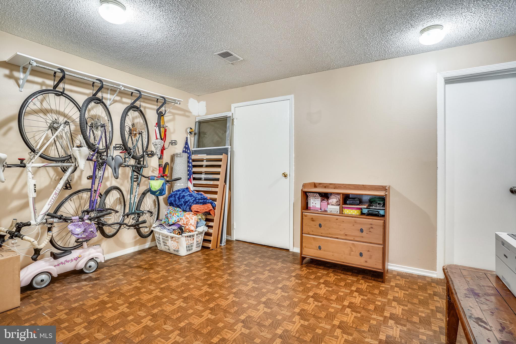 WASHINGTON SQUARE - Residential