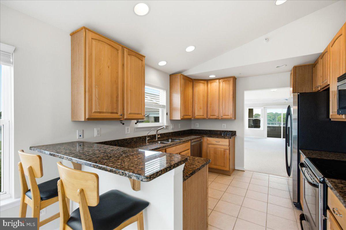 534 OYSTER BAY PLACE 401