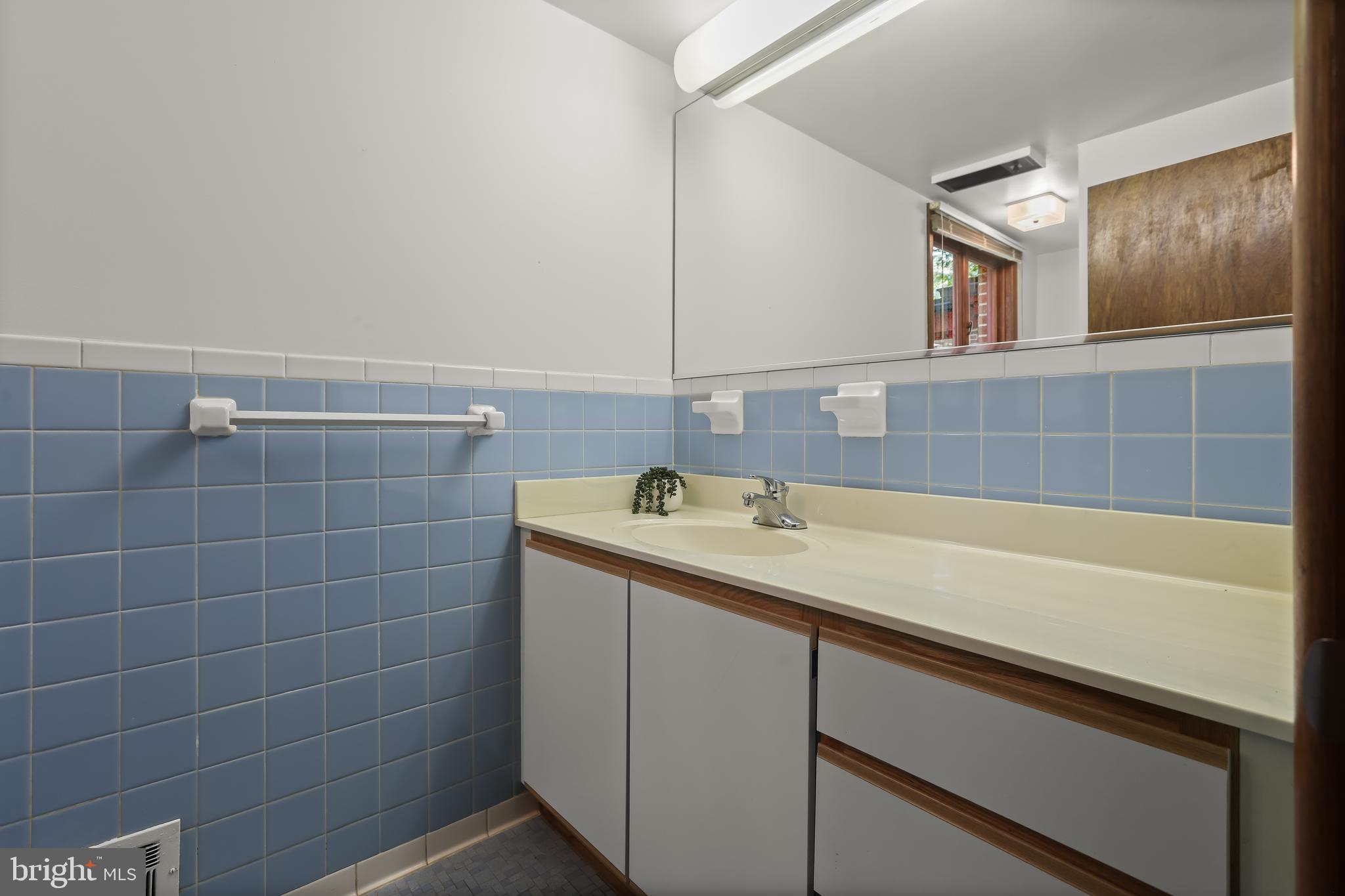 GIBSON ISLAND - Residential