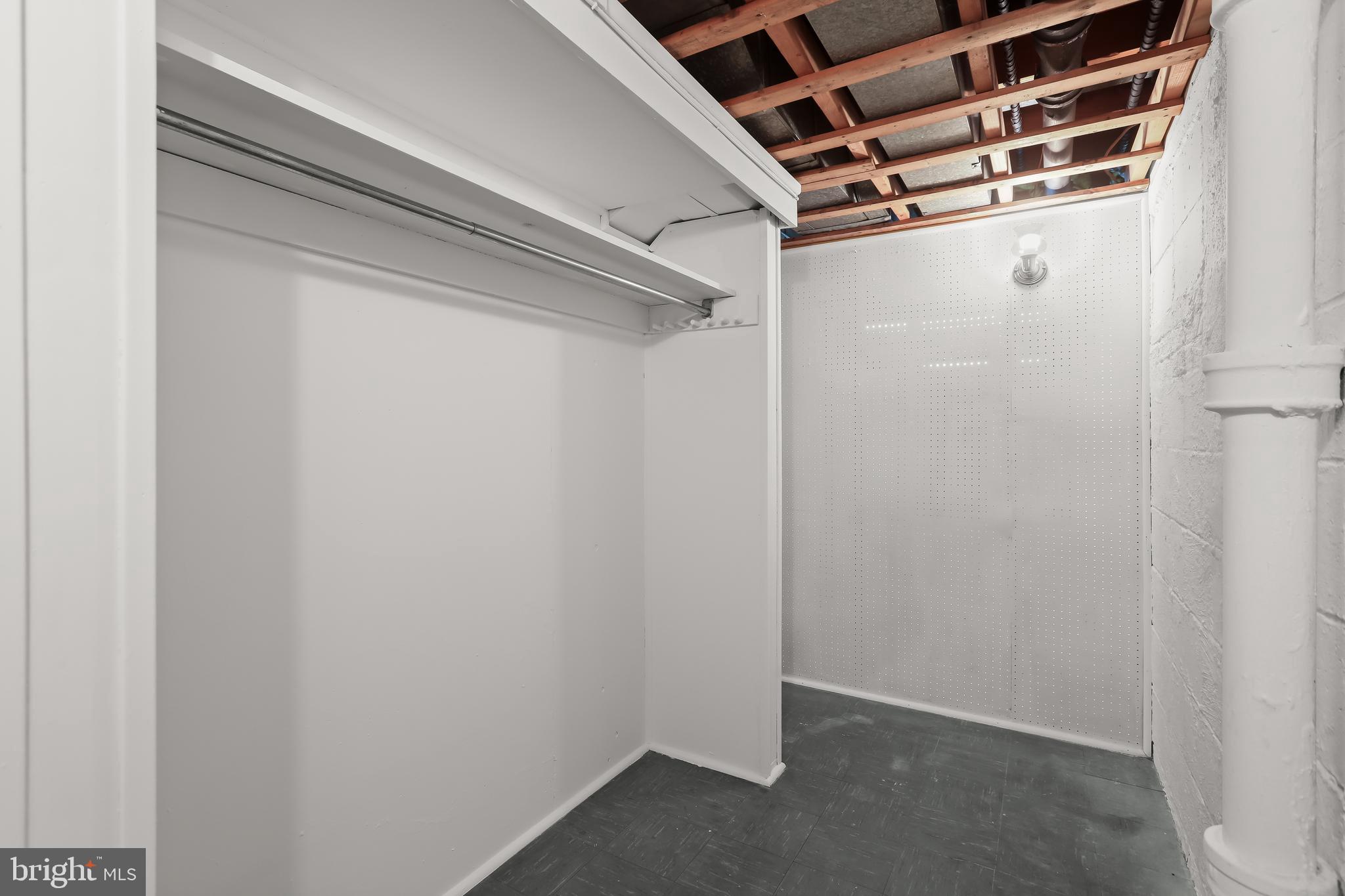 GIBSON ISLAND - Residential